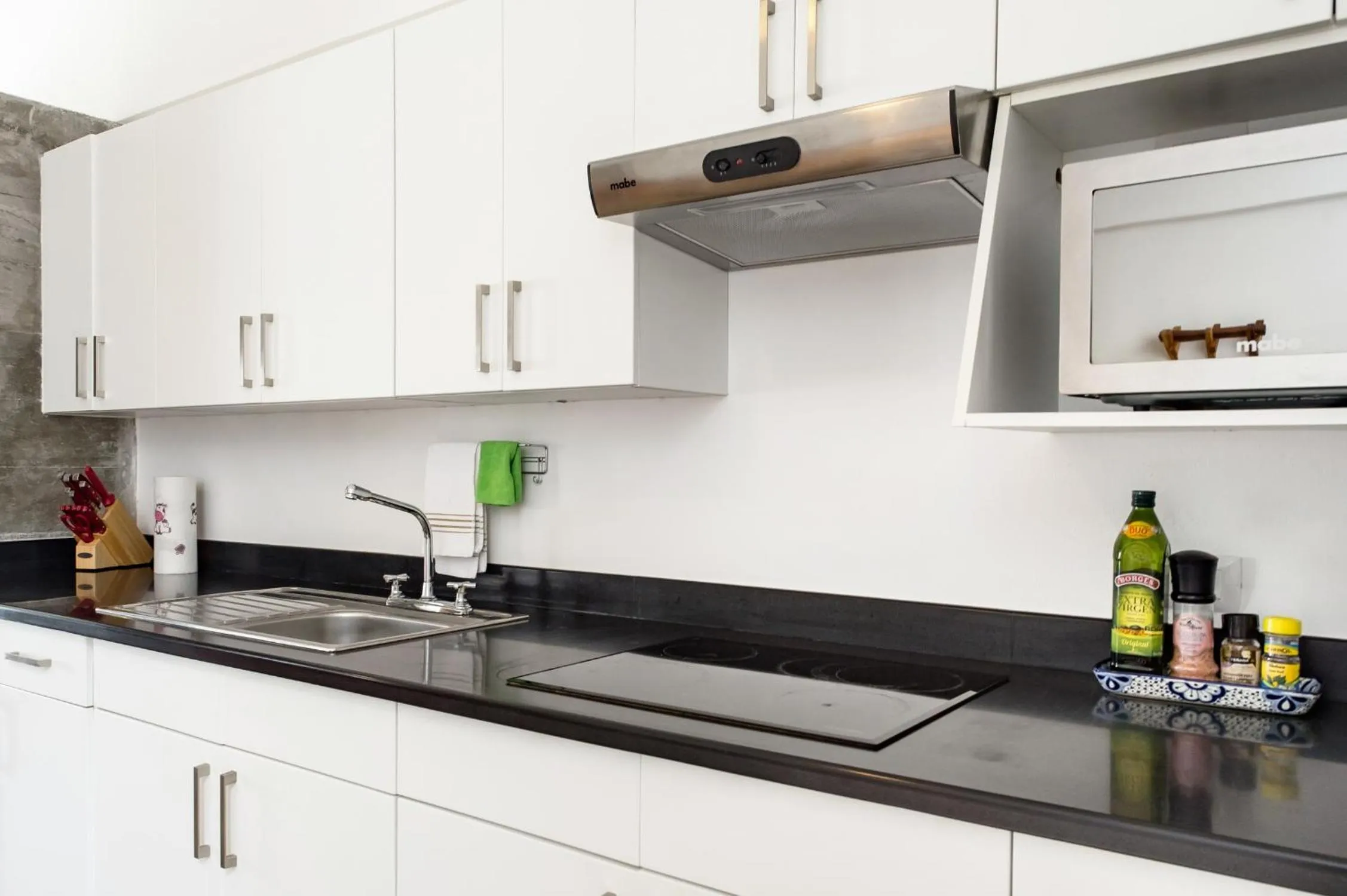 Kitchen or kitchenette in Casa de Piedra Tulum