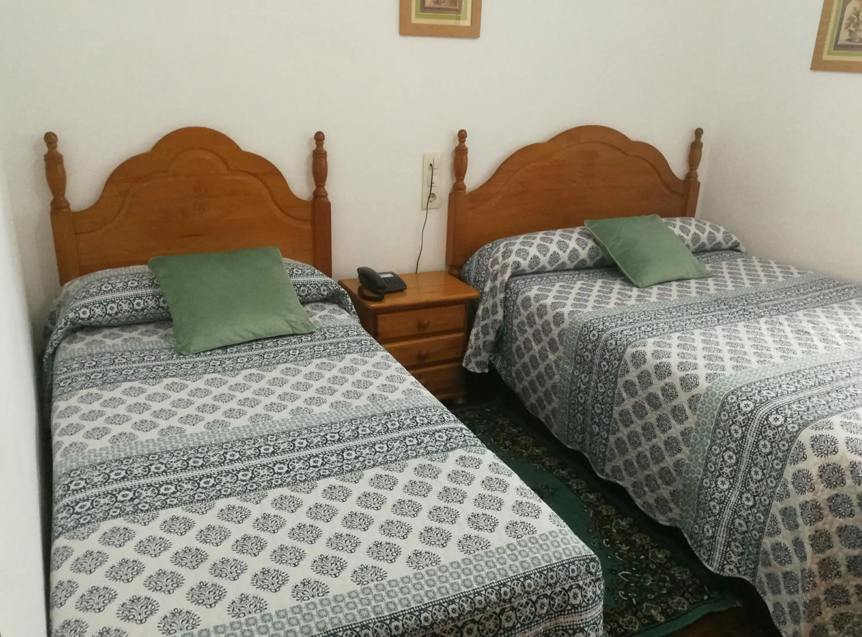 Double or Twin Room in Hostal La Casilla Double or Twin Room in Hostal La Casilla