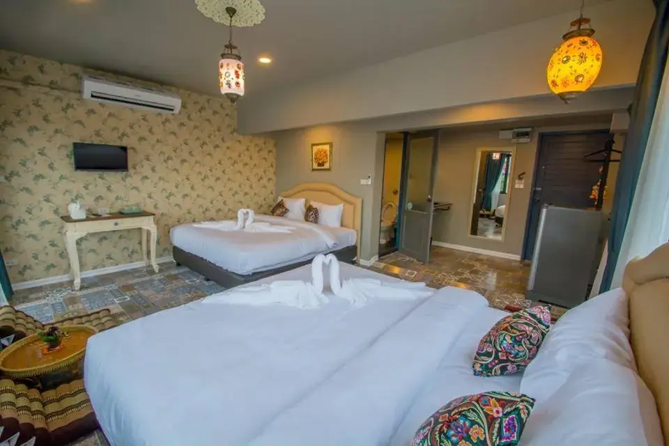 Photo of the whole room, Bed in Sridonchai Heritage, Night Bazaar Chiang Mai Photo of the whole room, Bed in Sridonchai Heritage, Night Bazaar Chiang Mai