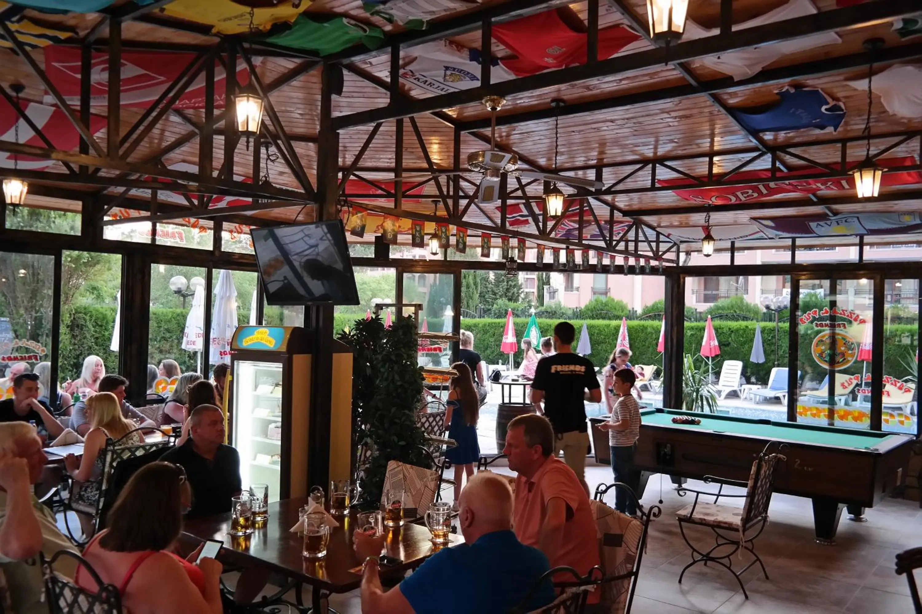 Friends Family Hotel