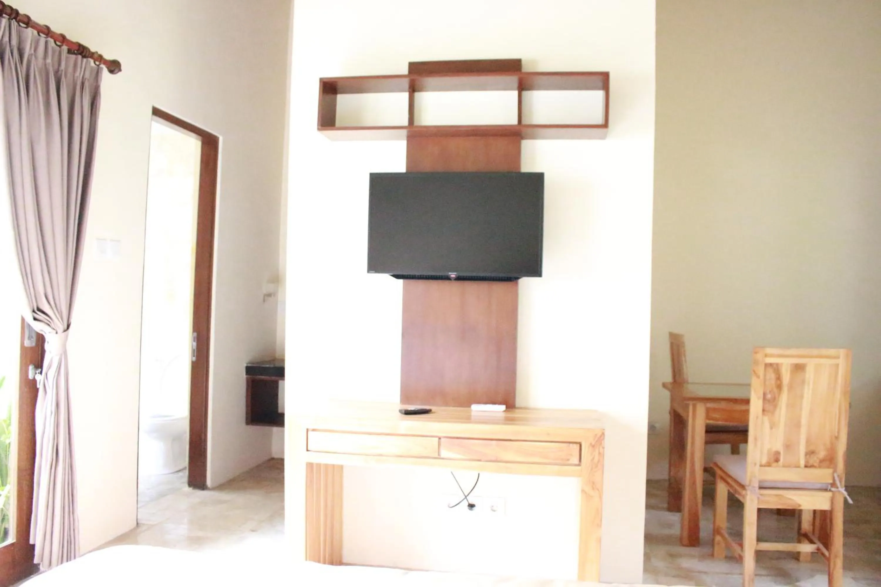 TV and multimedia in The Garden Villa