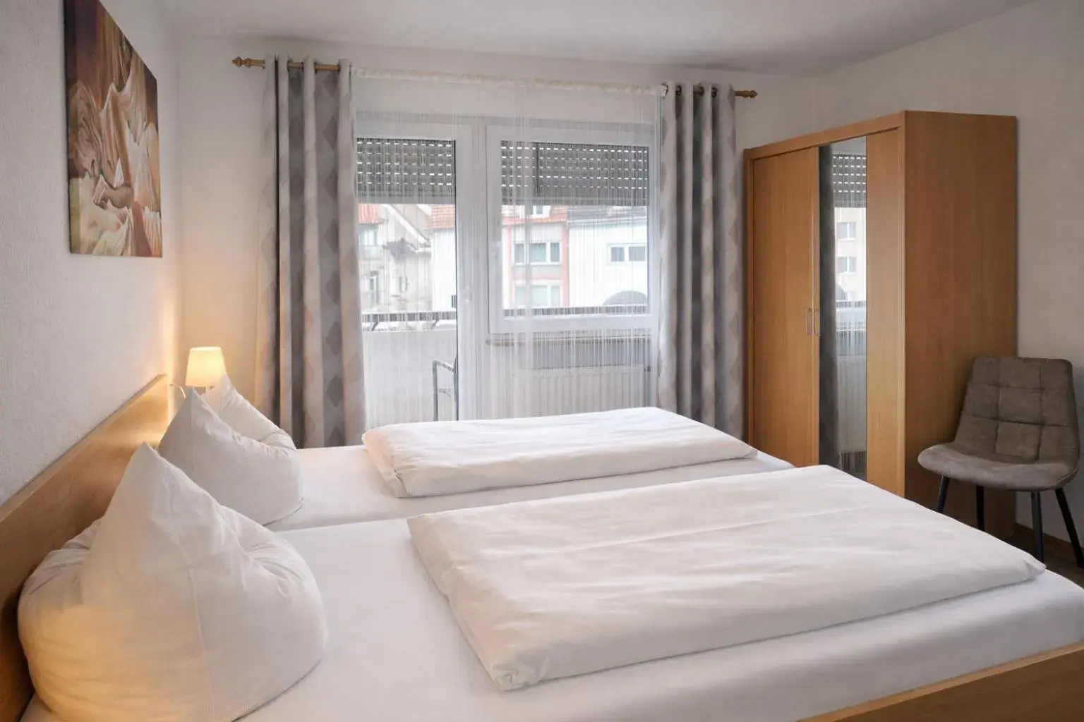 Double Room with Balcony in Hotel Discovery Double Room with Balcony in Hotel Discovery