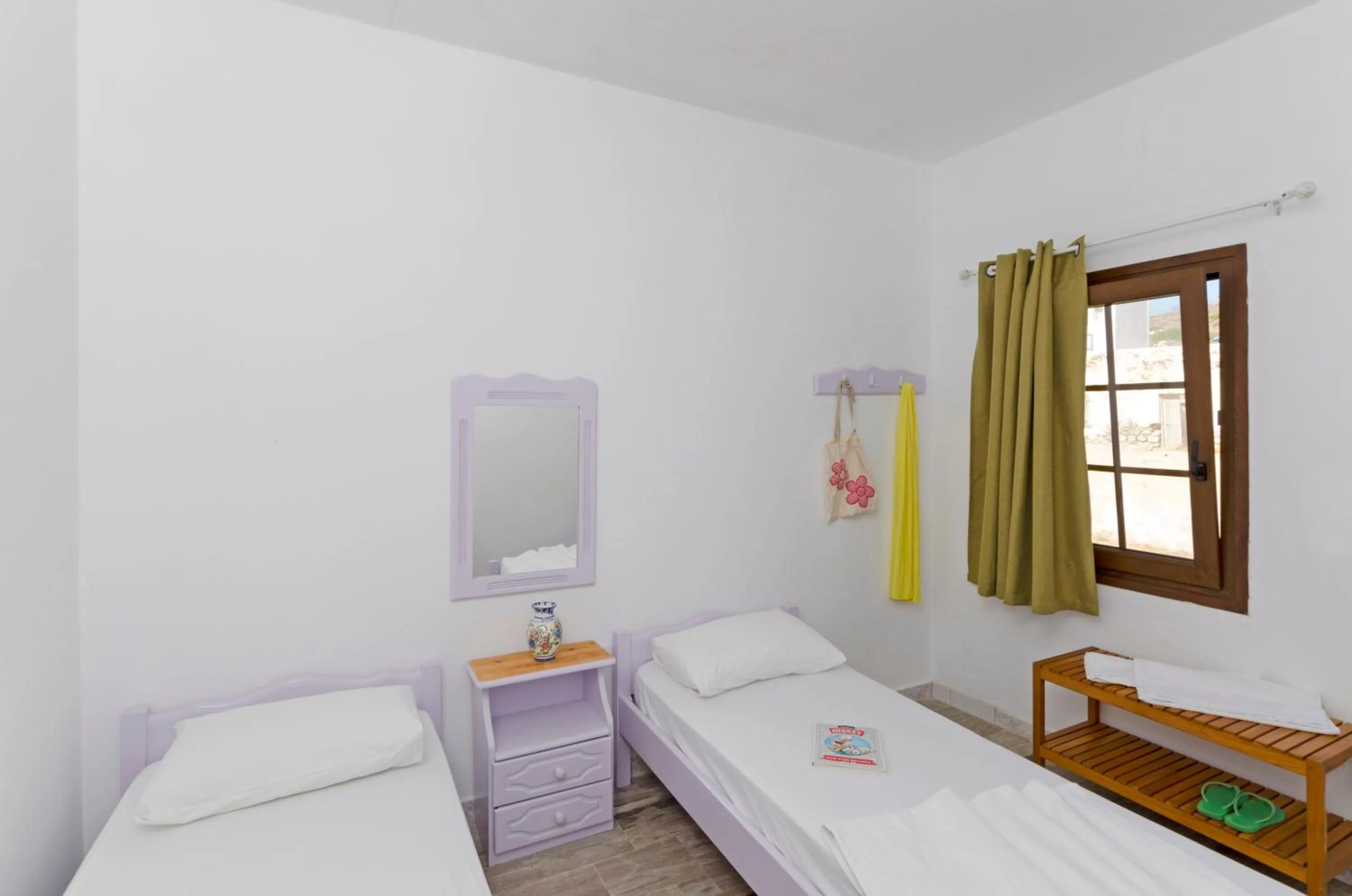 Photo of the whole room, Bed in Hotel Castillio