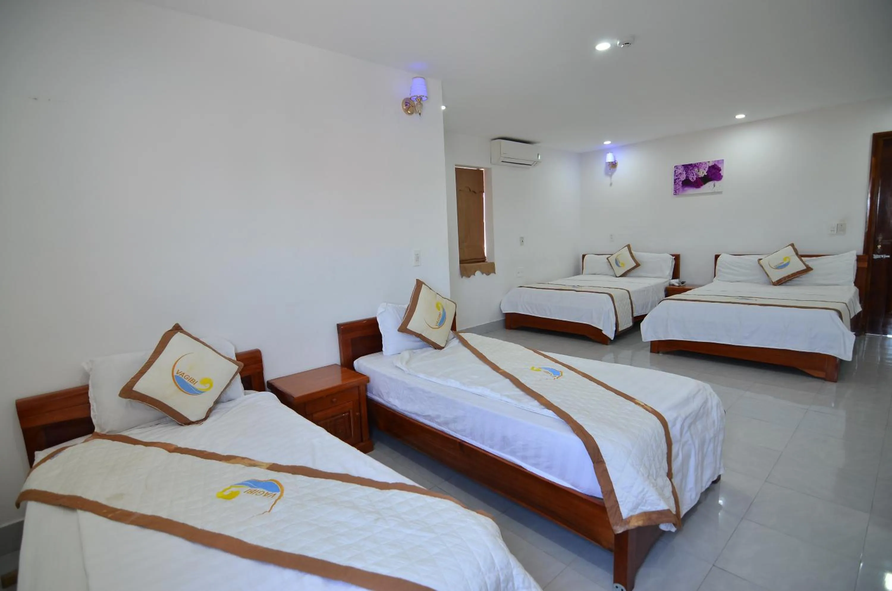 Bed in Vagibi Hotel
