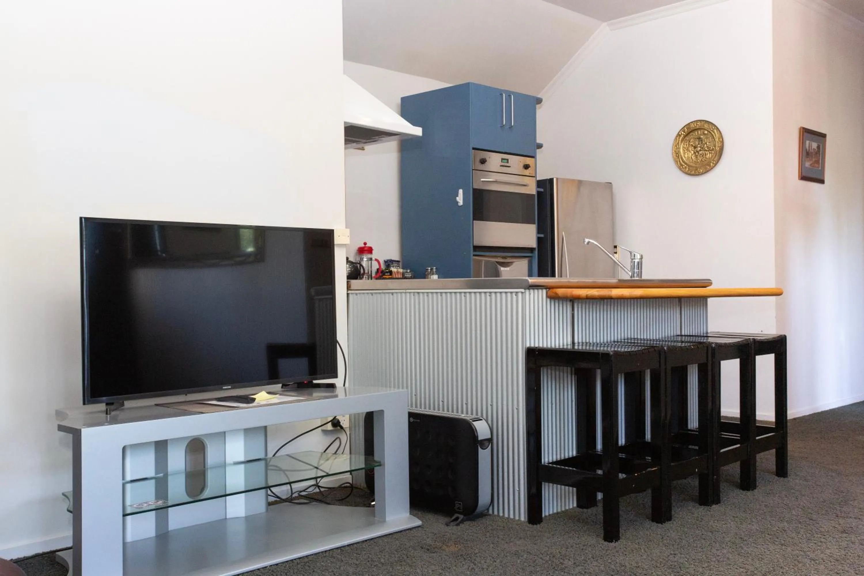 TV and multimedia in Cork And Keg