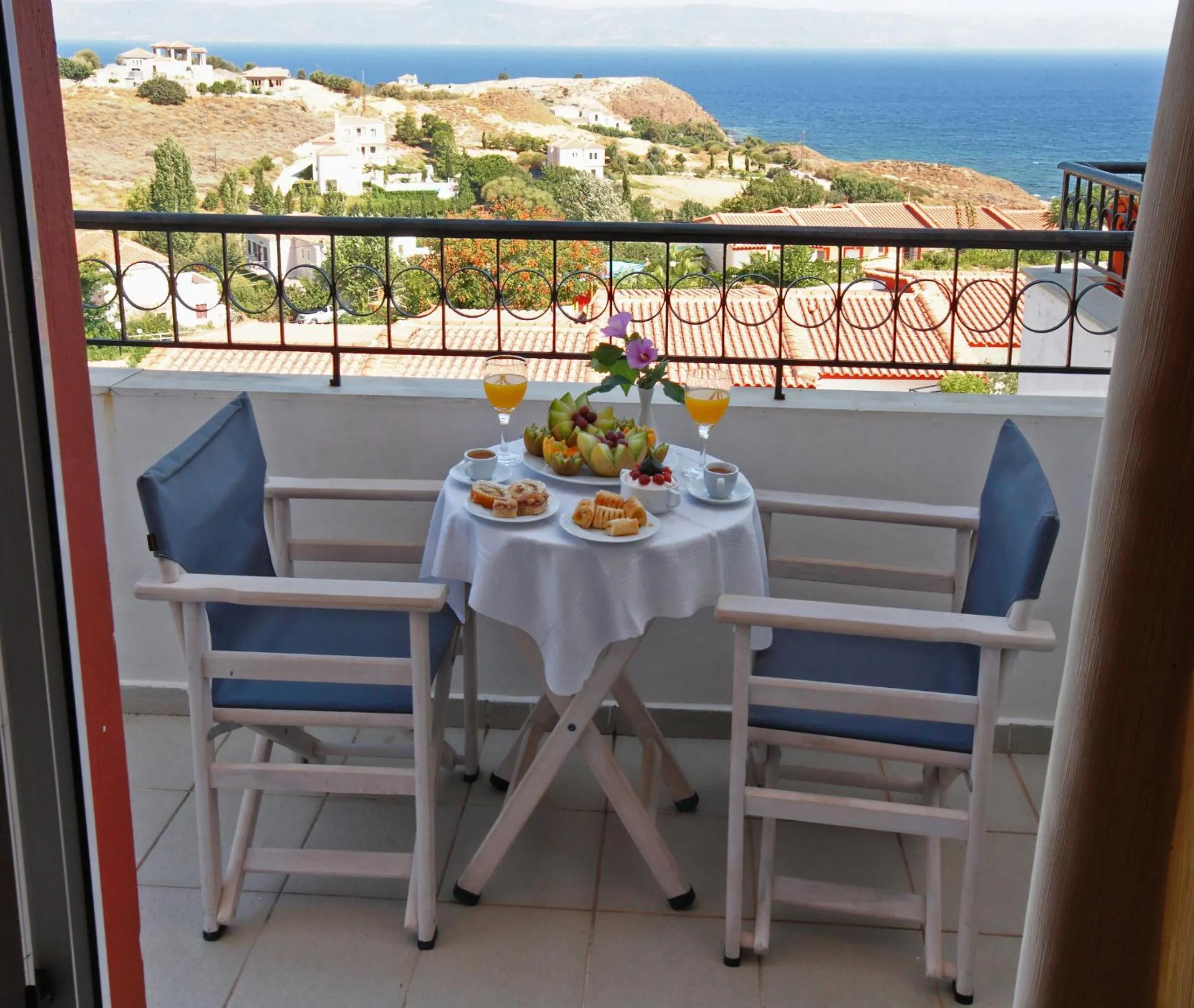 American breakfast in Belvedere Aeolis Hotel