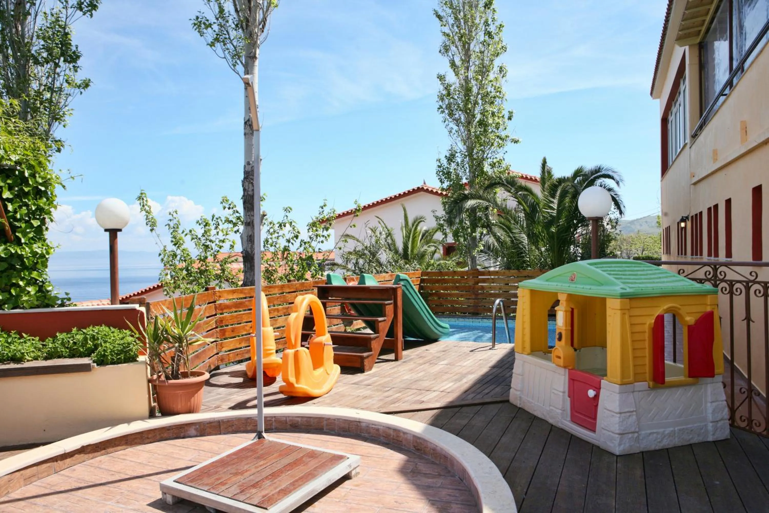 Area and facilities in Belvedere Aeolis Hotel