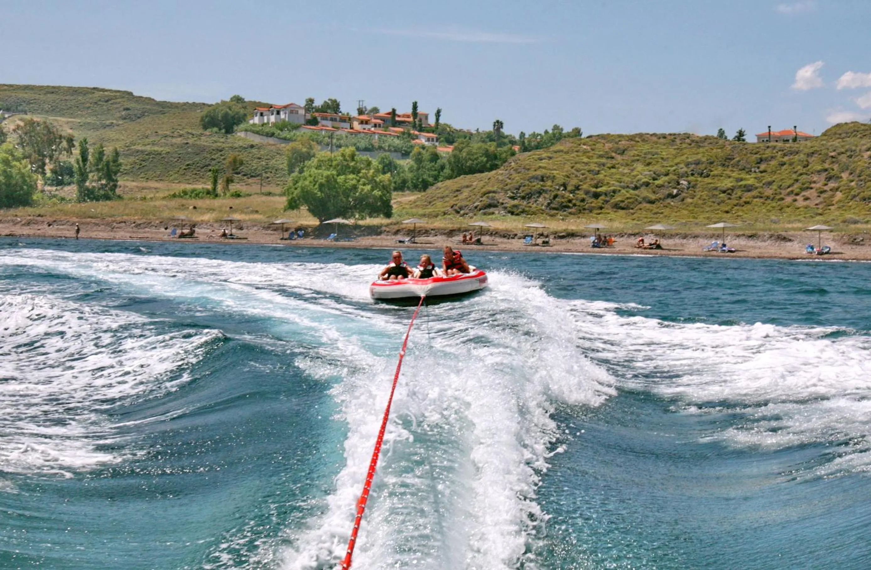 Entertainment in Belvedere Aeolis Hotel