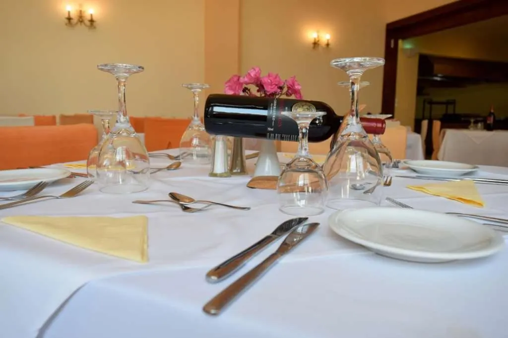 Food and drinks in Belvedere Aeolis Hotel
