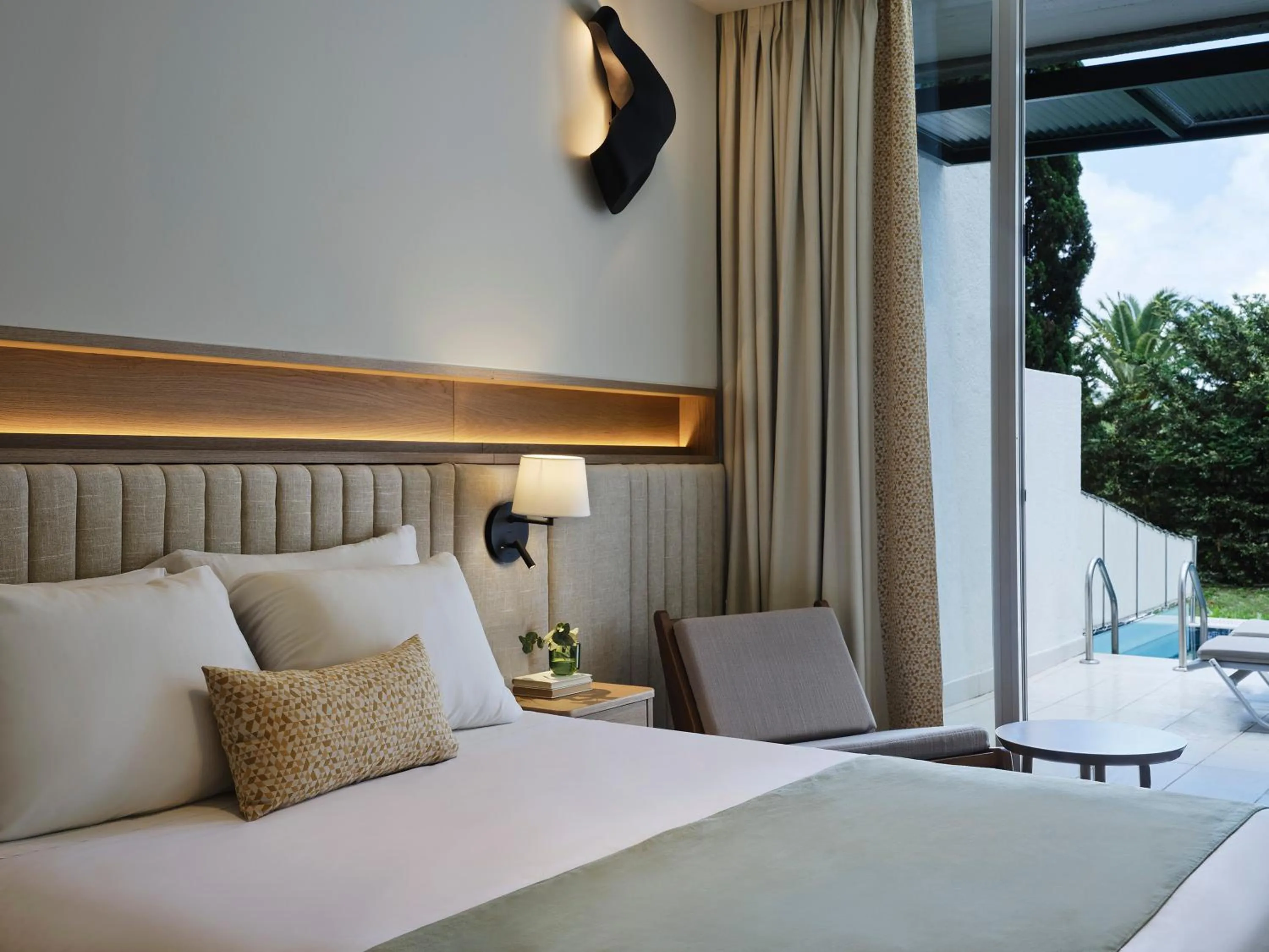 Bed in Kontokali Bay Resort & Spa