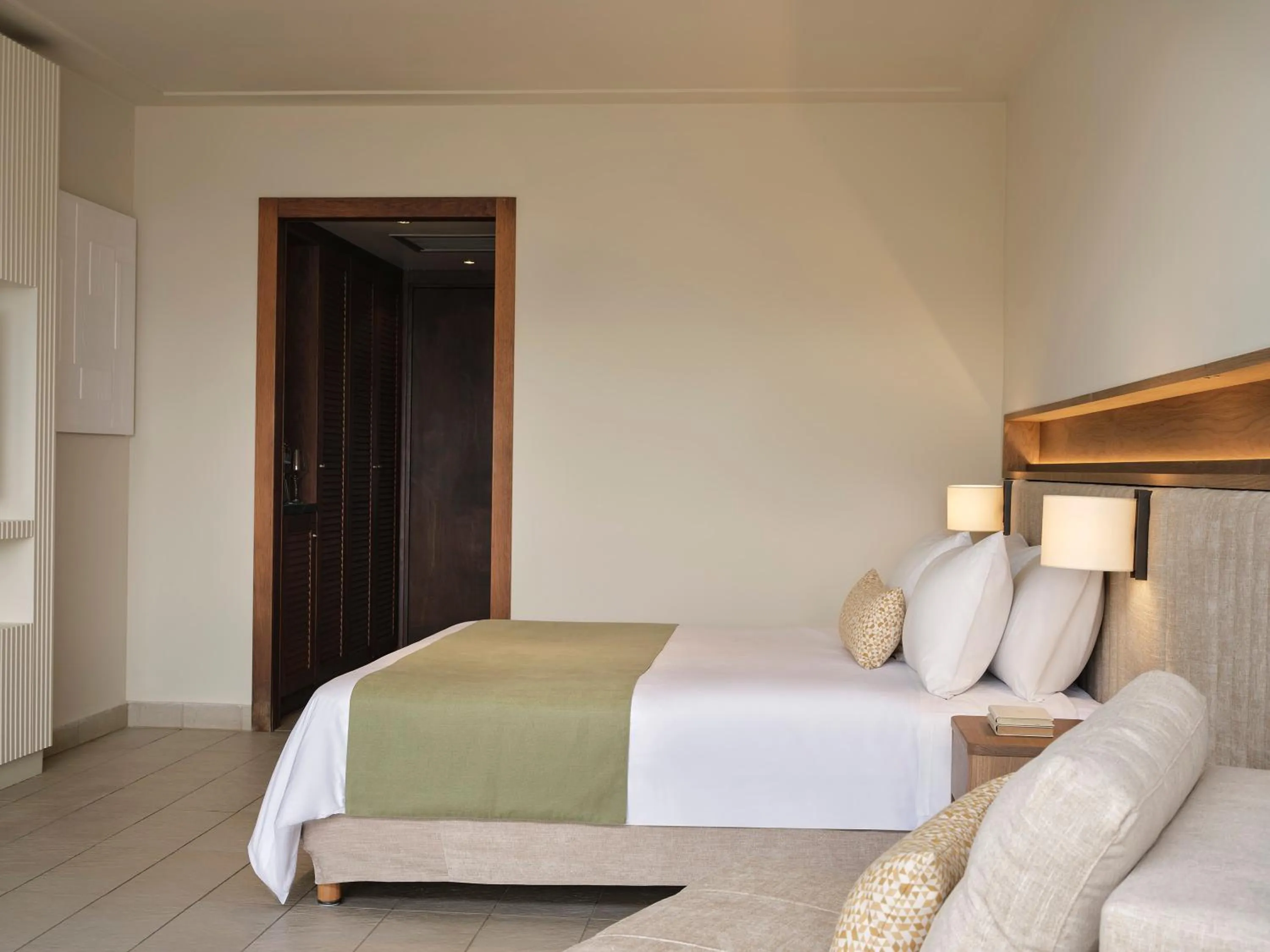 Bed in Kontokali Bay Resort & Spa