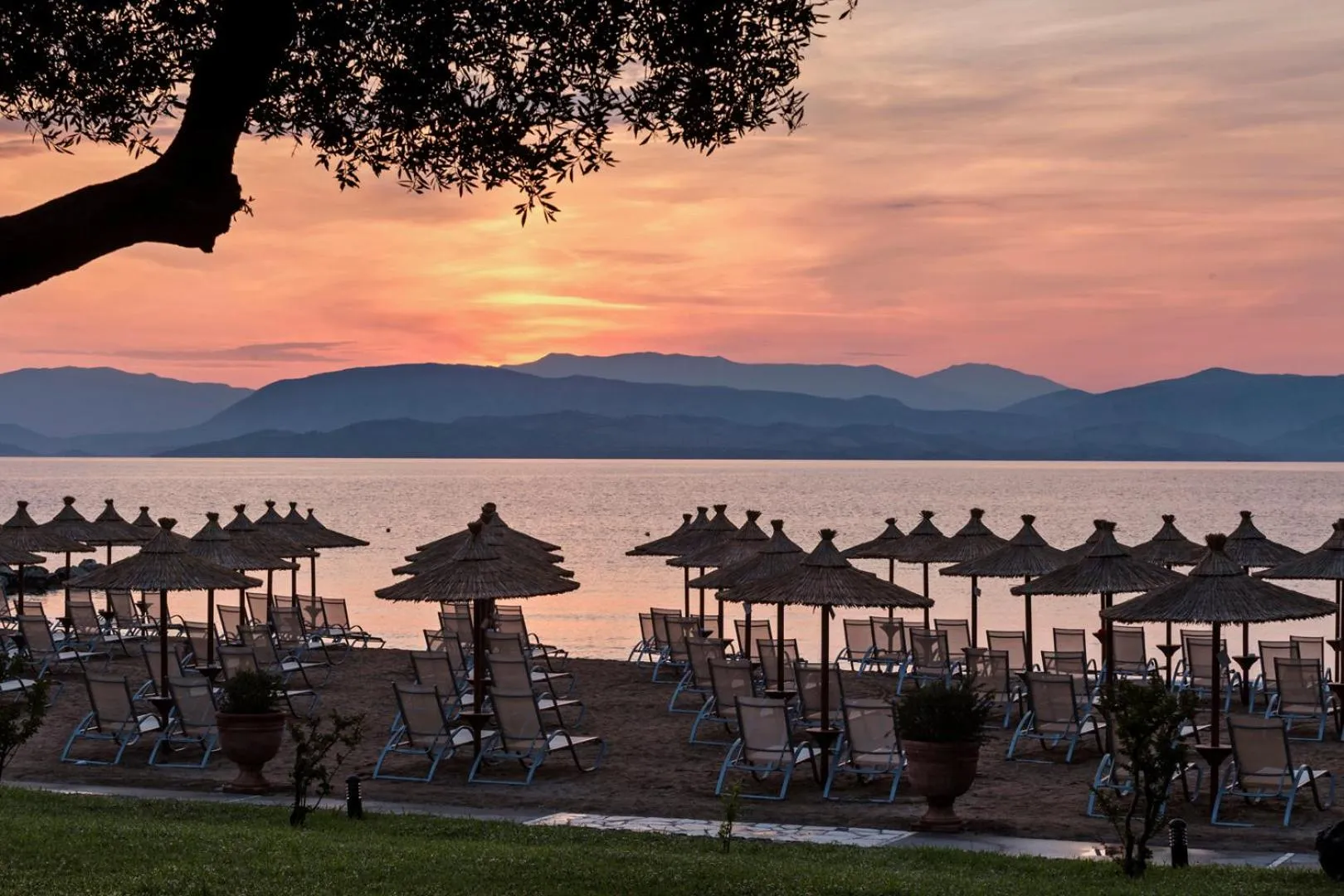 Beach in Kontokali Bay Resort & Spa
