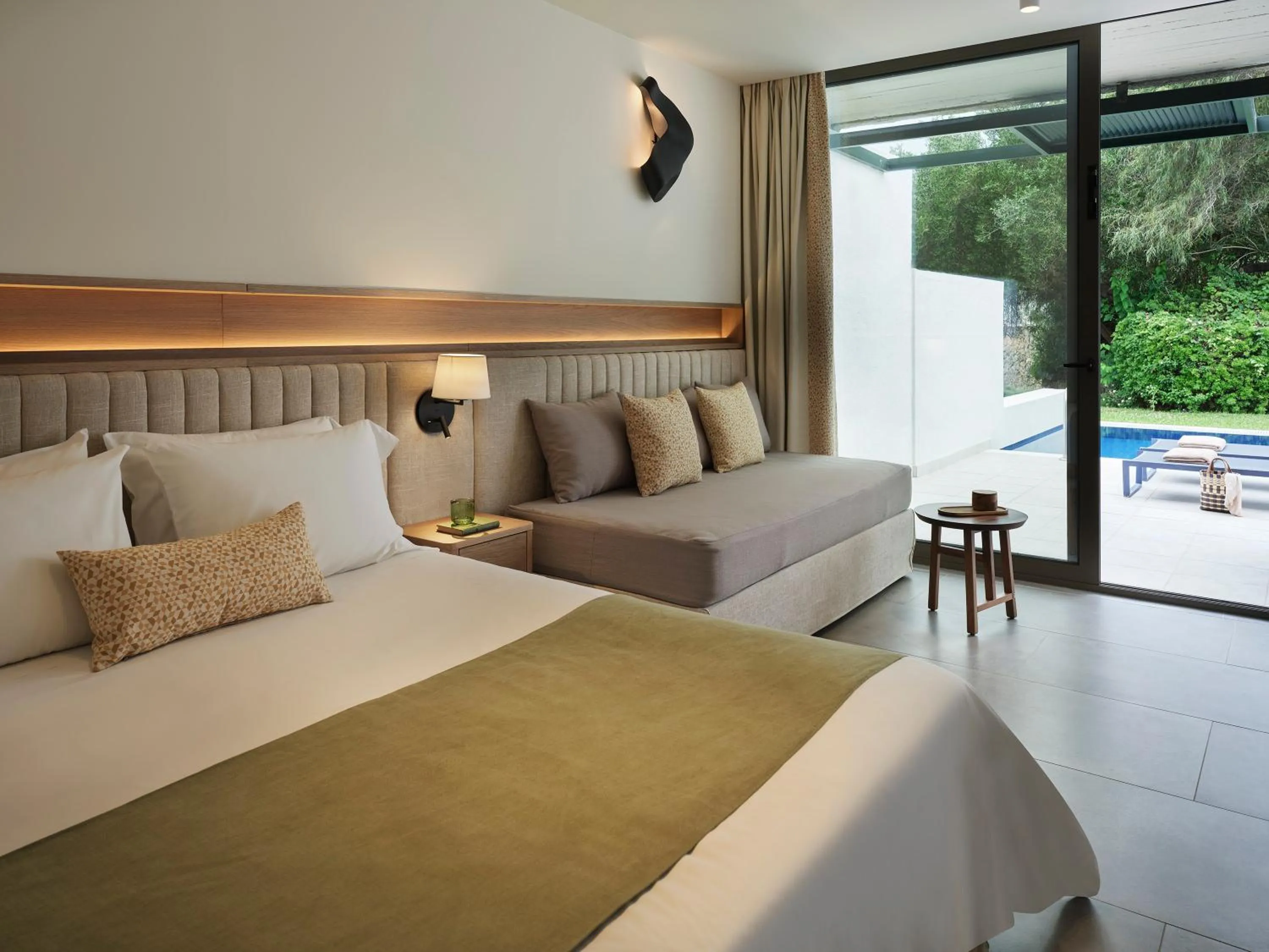 Bed in Kontokali Bay Resort & Spa