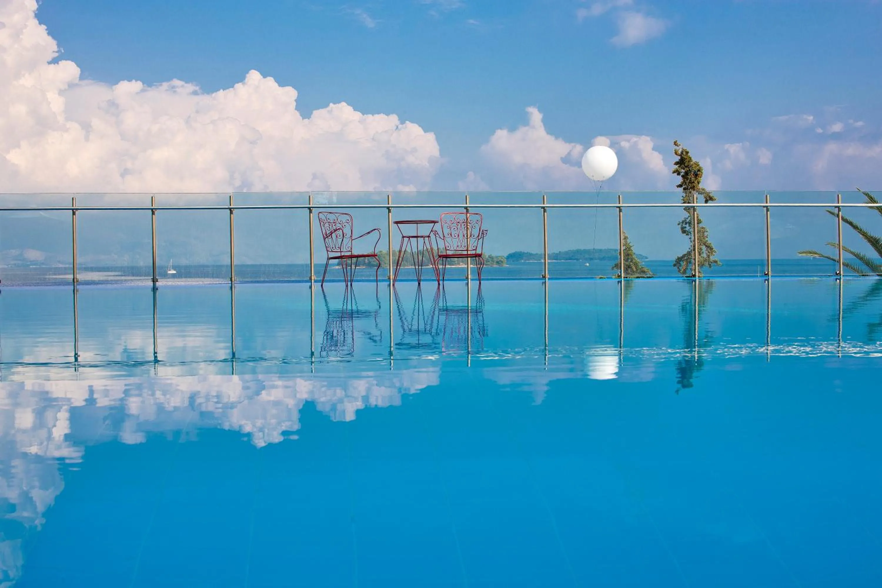 Swimming pool in Kontokali Bay Resort & Spa
