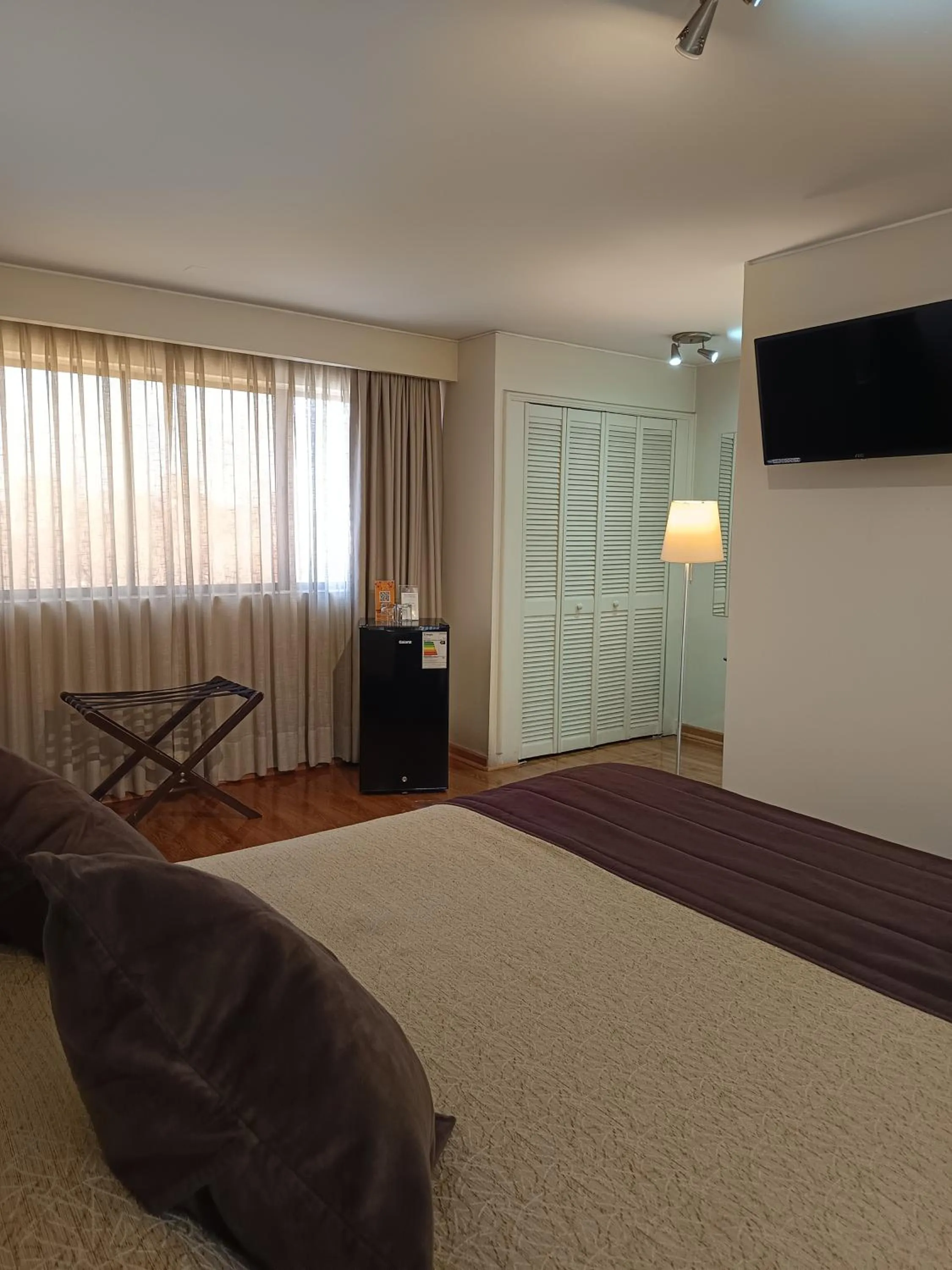 Property building, Bed in Hotel Diego de Velazquez
