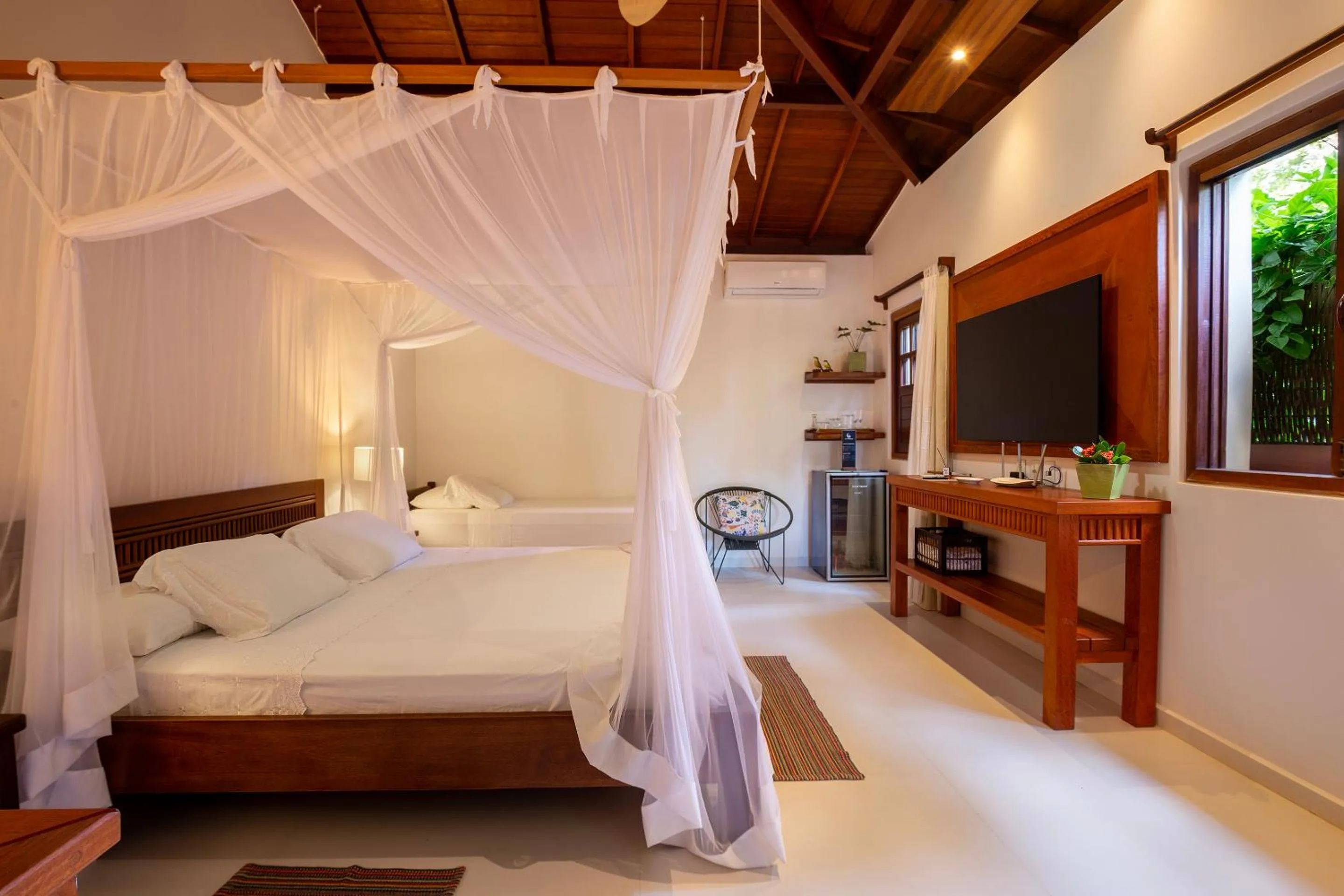 Photo of the whole room, Bed in Pousada Quarto Crescente