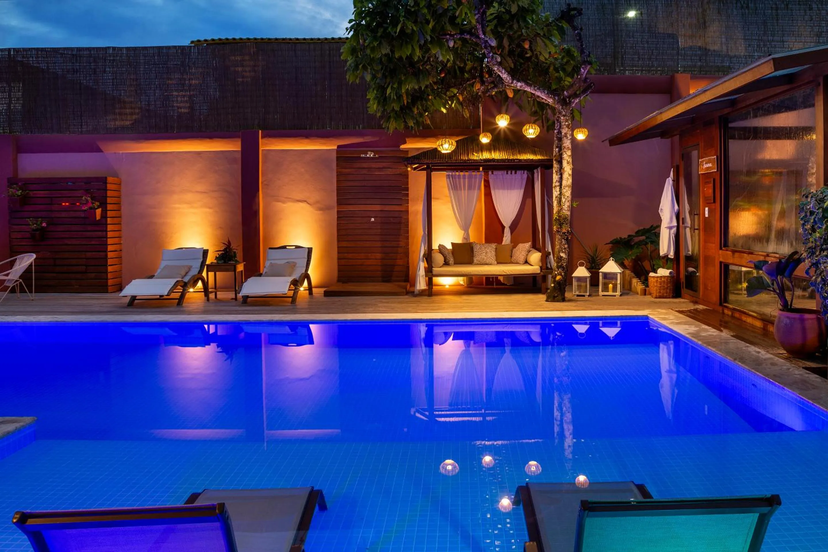 Swimming pool in Pousada Quarto Crescente