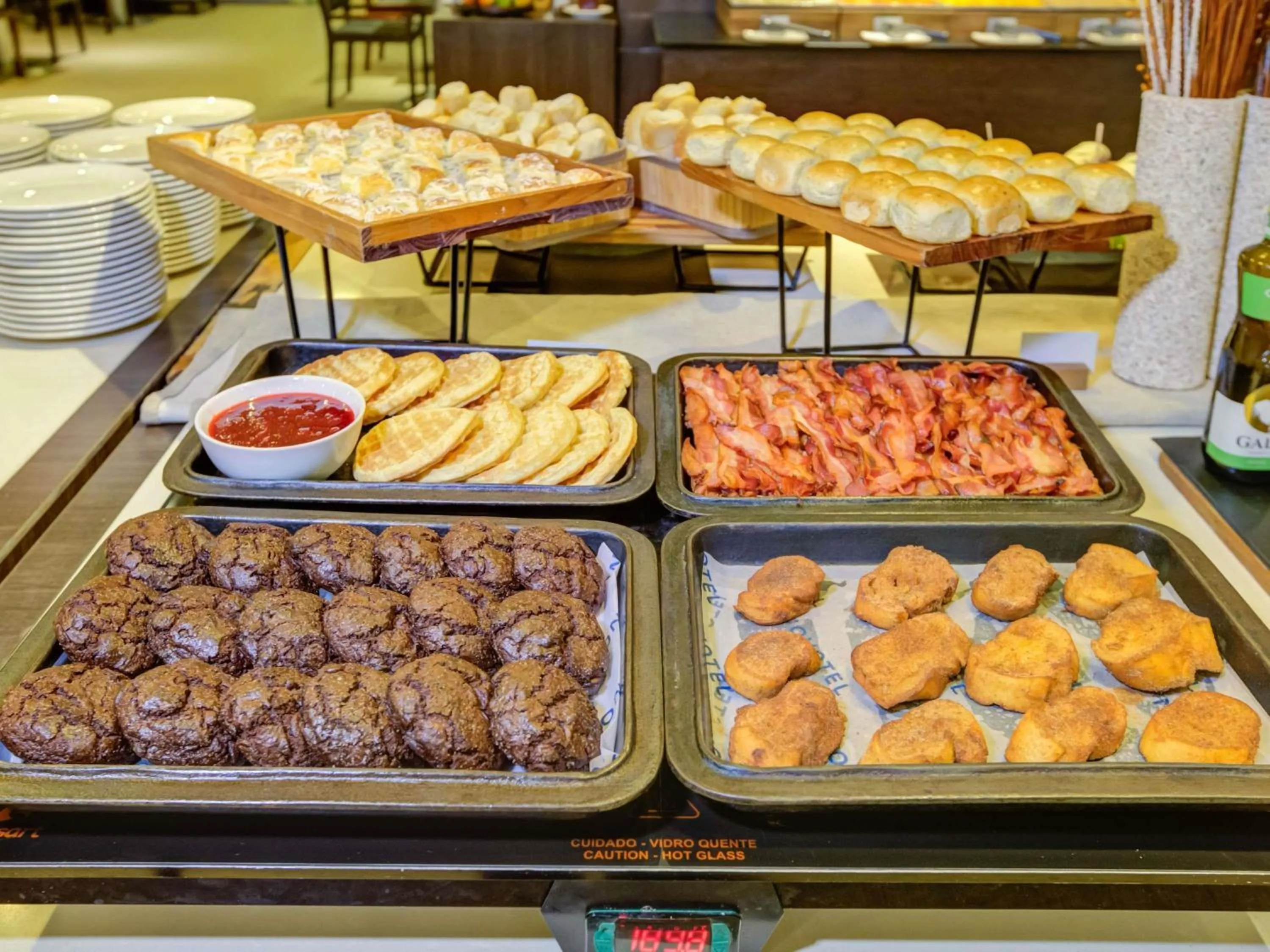 Restaurant/places to eat in Novotel RJ Santos Dumont