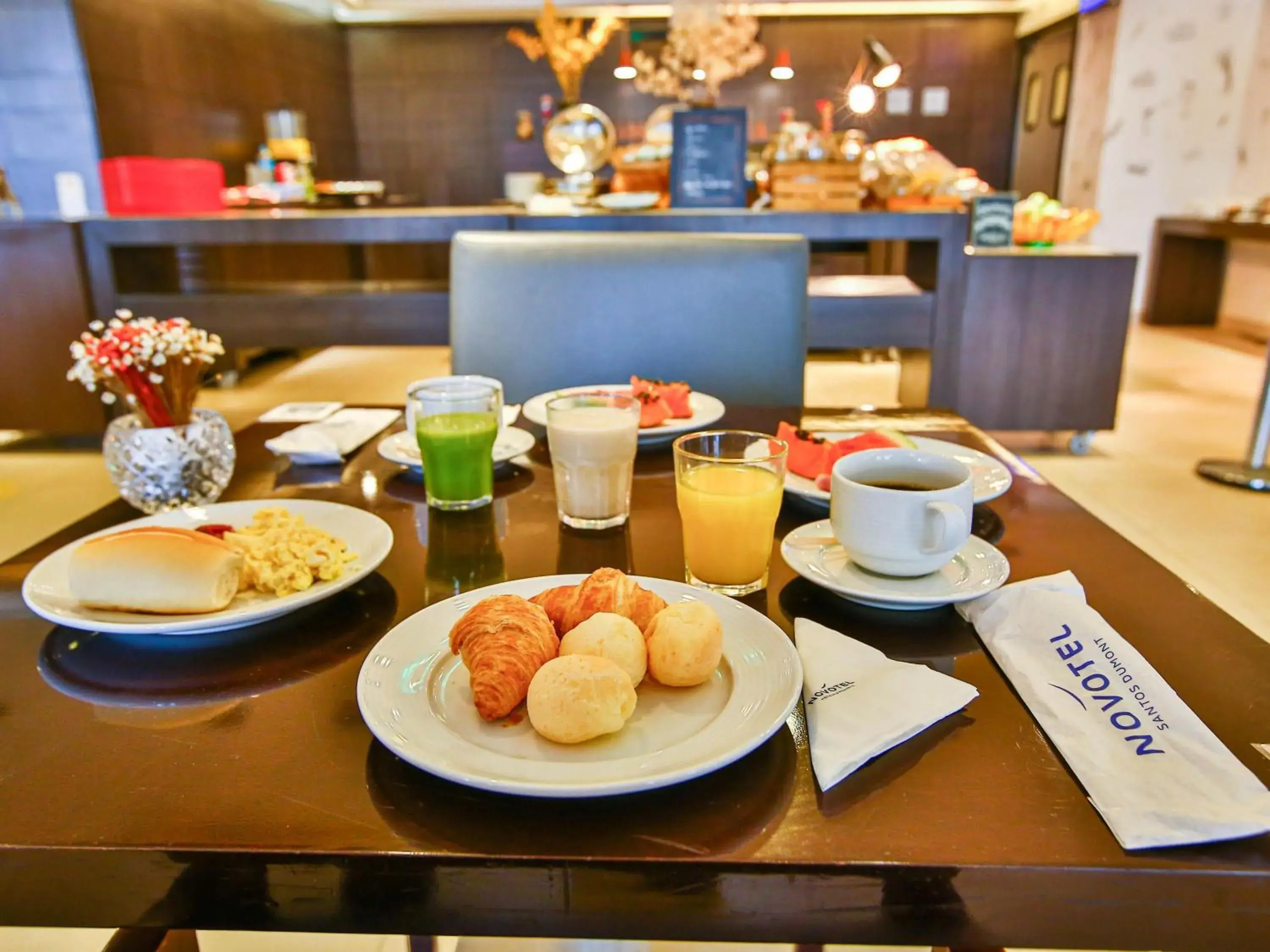 Breakfast in Novotel RJ Santos Dumont Breakfast in Novotel RJ Santos Dumont