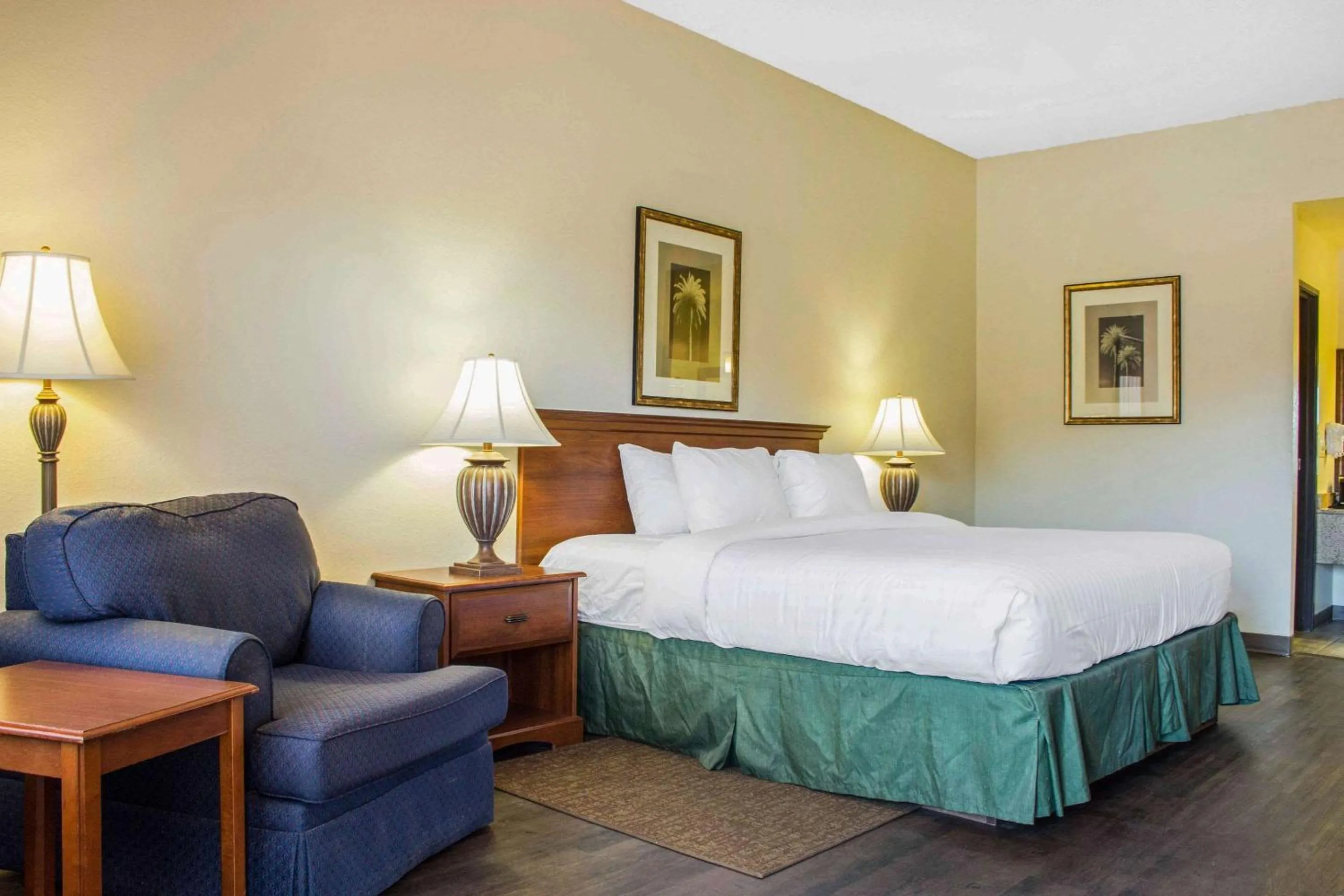 Photo of the whole room, Bed in Quality Inn Benson I-10 Exit 304