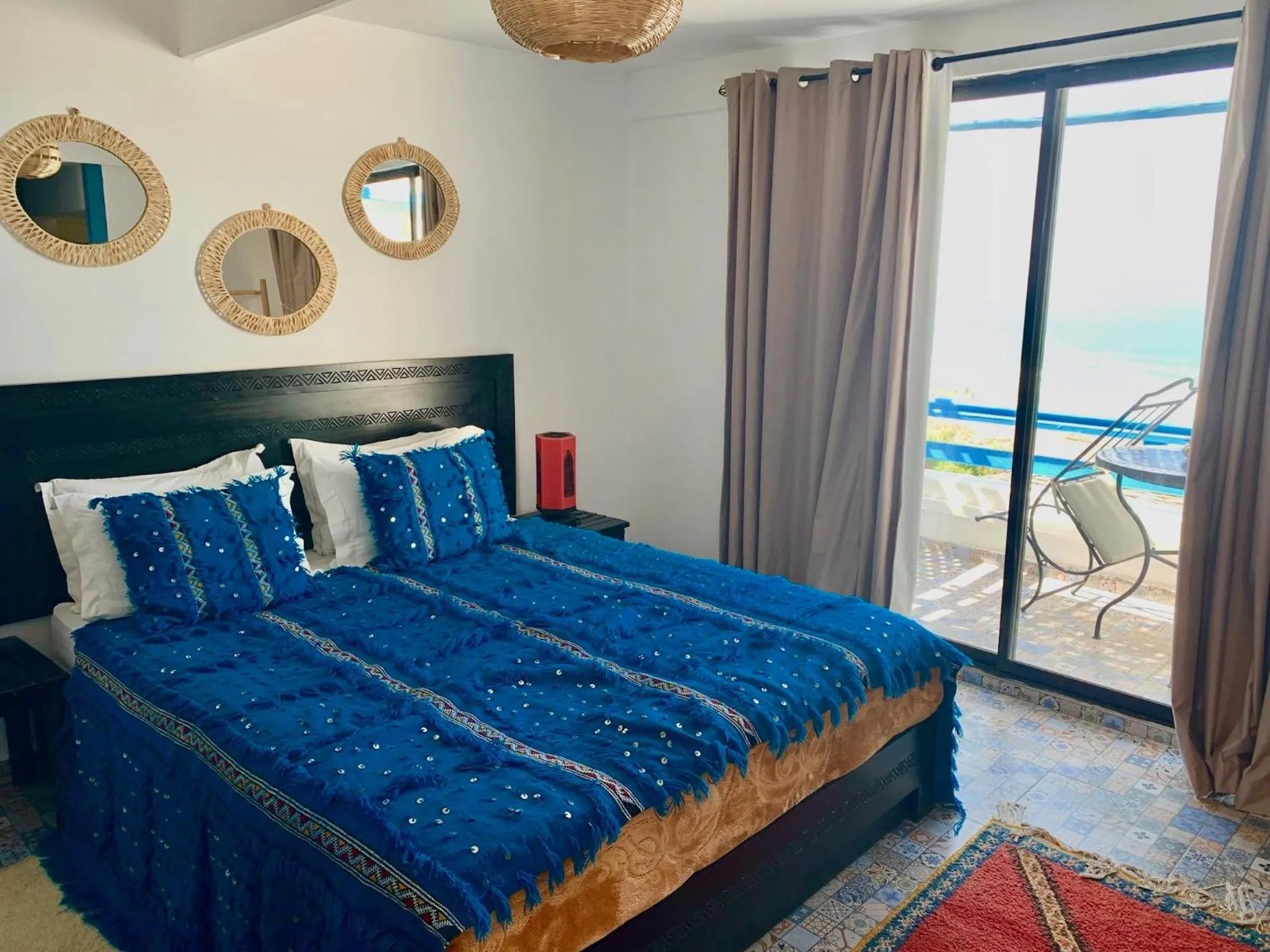 Photo of the whole room, Bed in Villa Jardin De l'Ocean