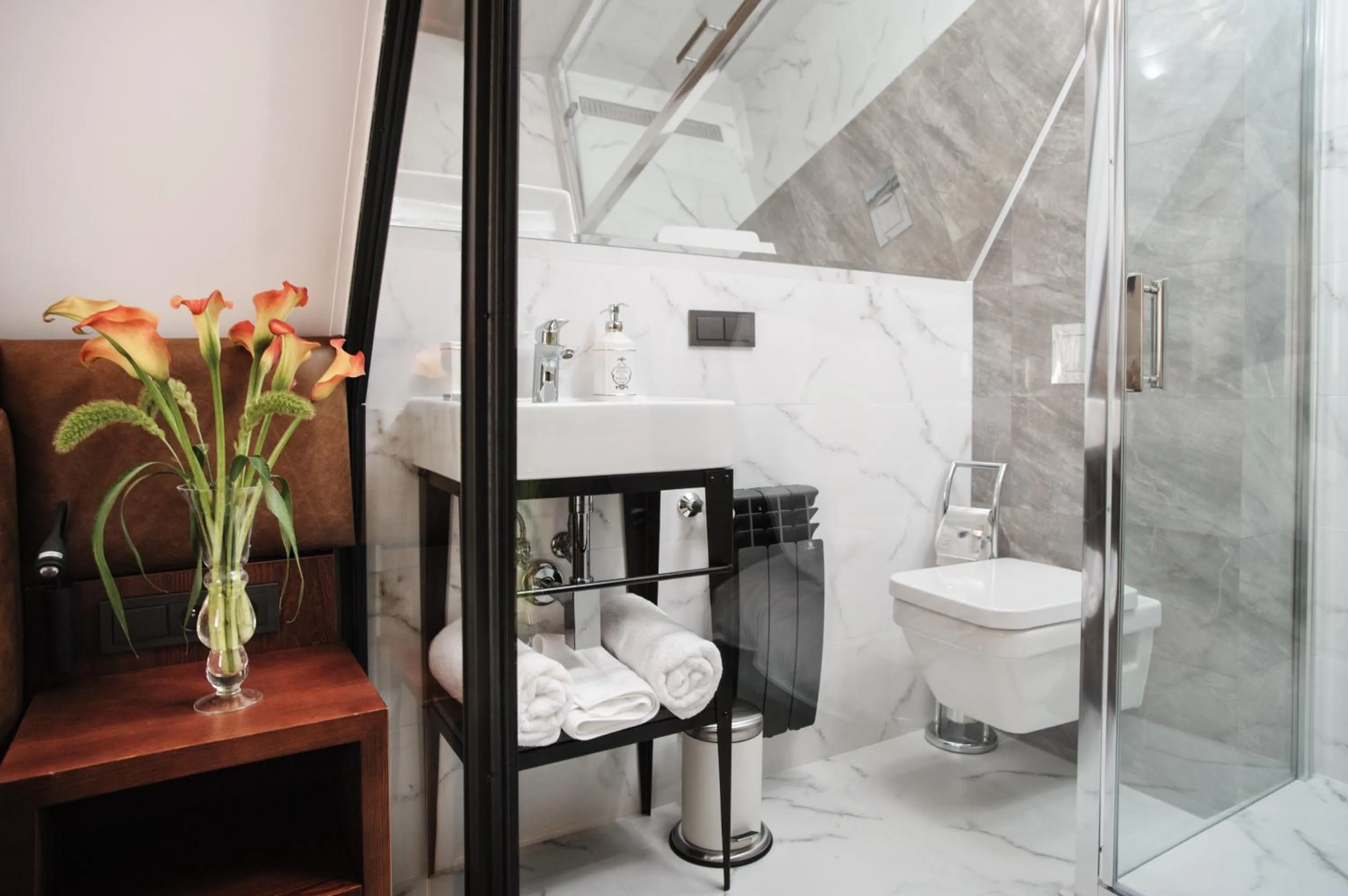 Shower in Apartamenty Chleb i Wino