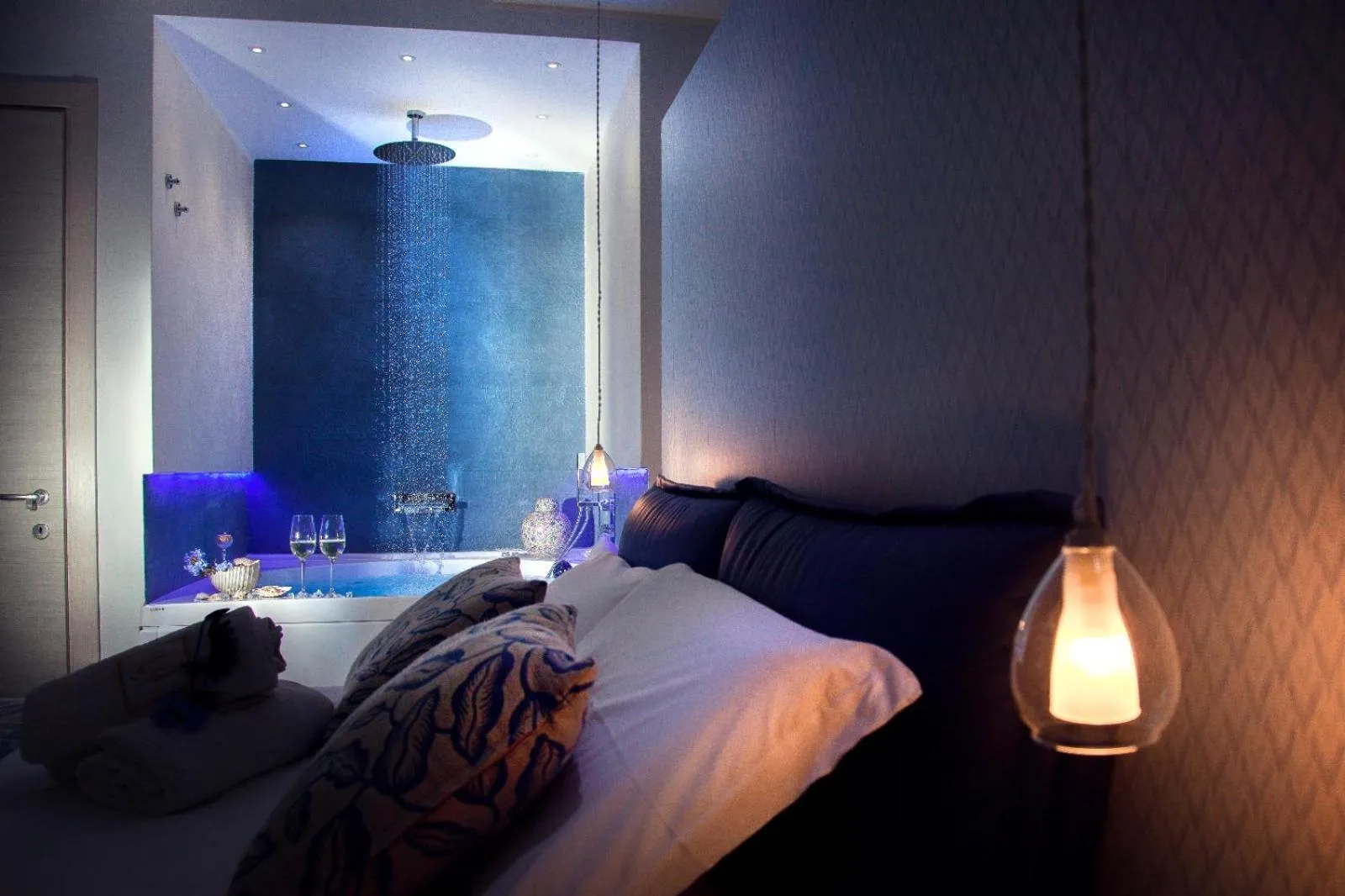 Photo of the whole room, Bed in Le Sinfonie Rooms