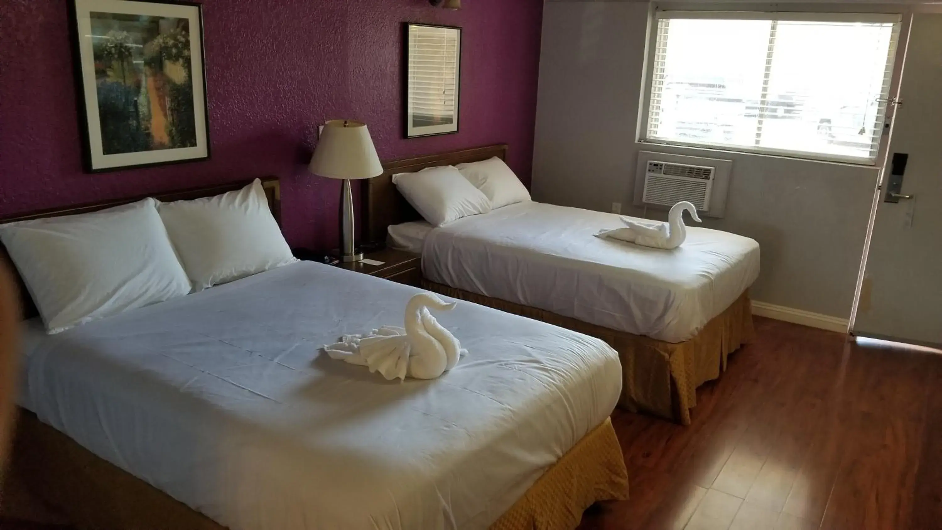 Santa Fe Inn - Pueblo Santa Fe Inn - Pueblo