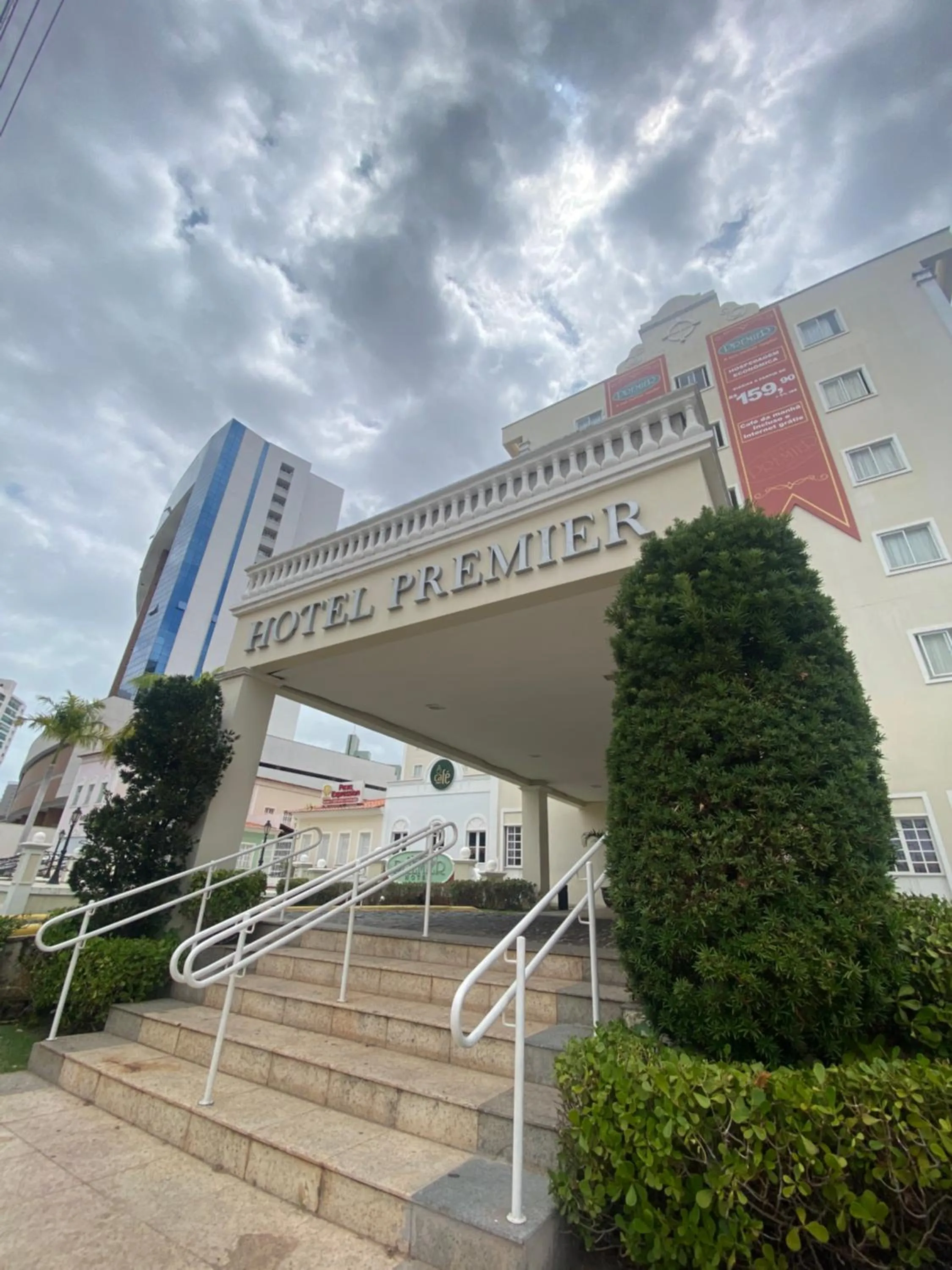 Facade/entrance in Hotel Premier