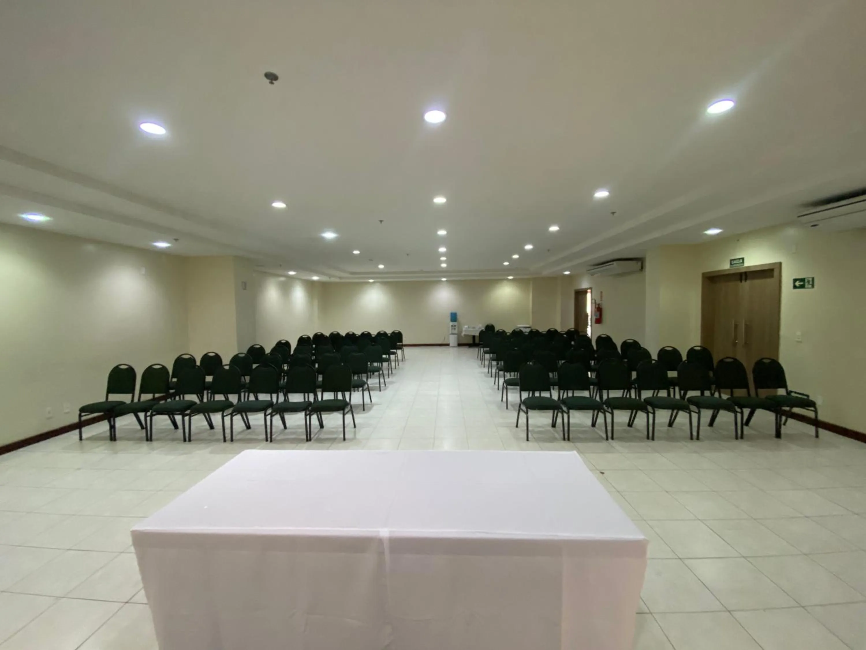 Meeting/conference room in Hotel Premier