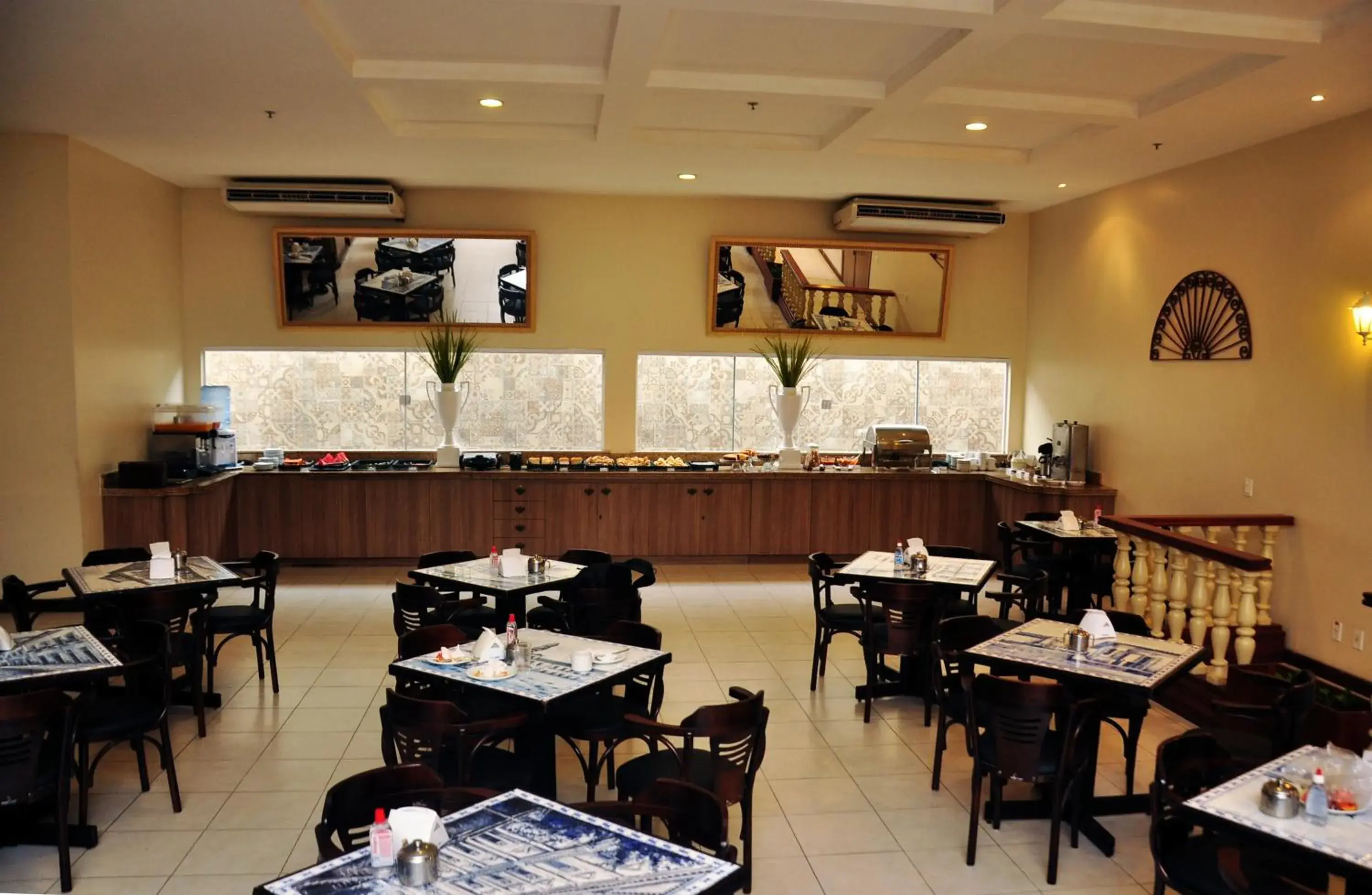 Restaurant/places to eat in Hotel Premier Restaurant/places to eat in Hotel Premier
