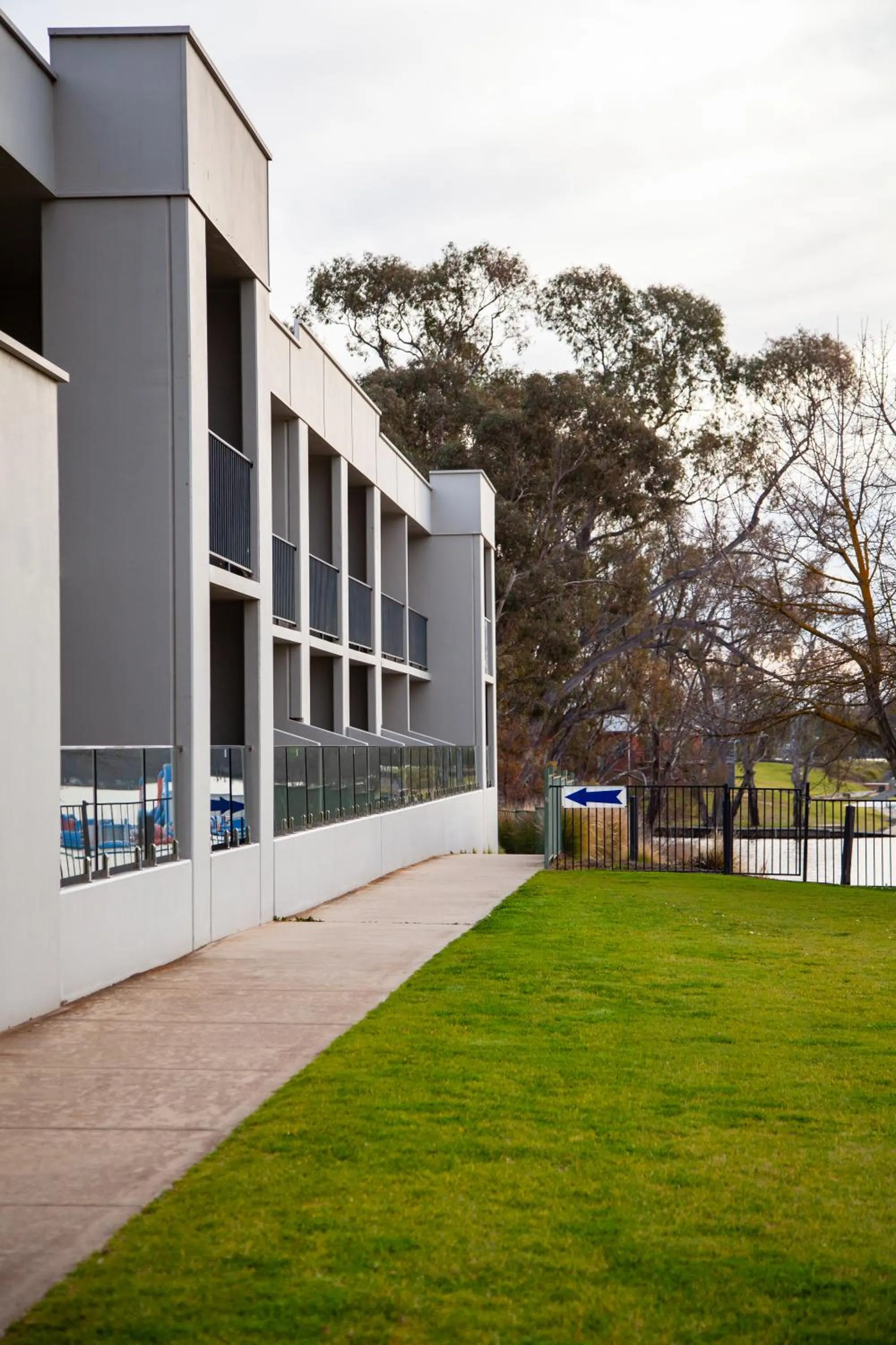 Property building in Nagambie Waterfront Motel
