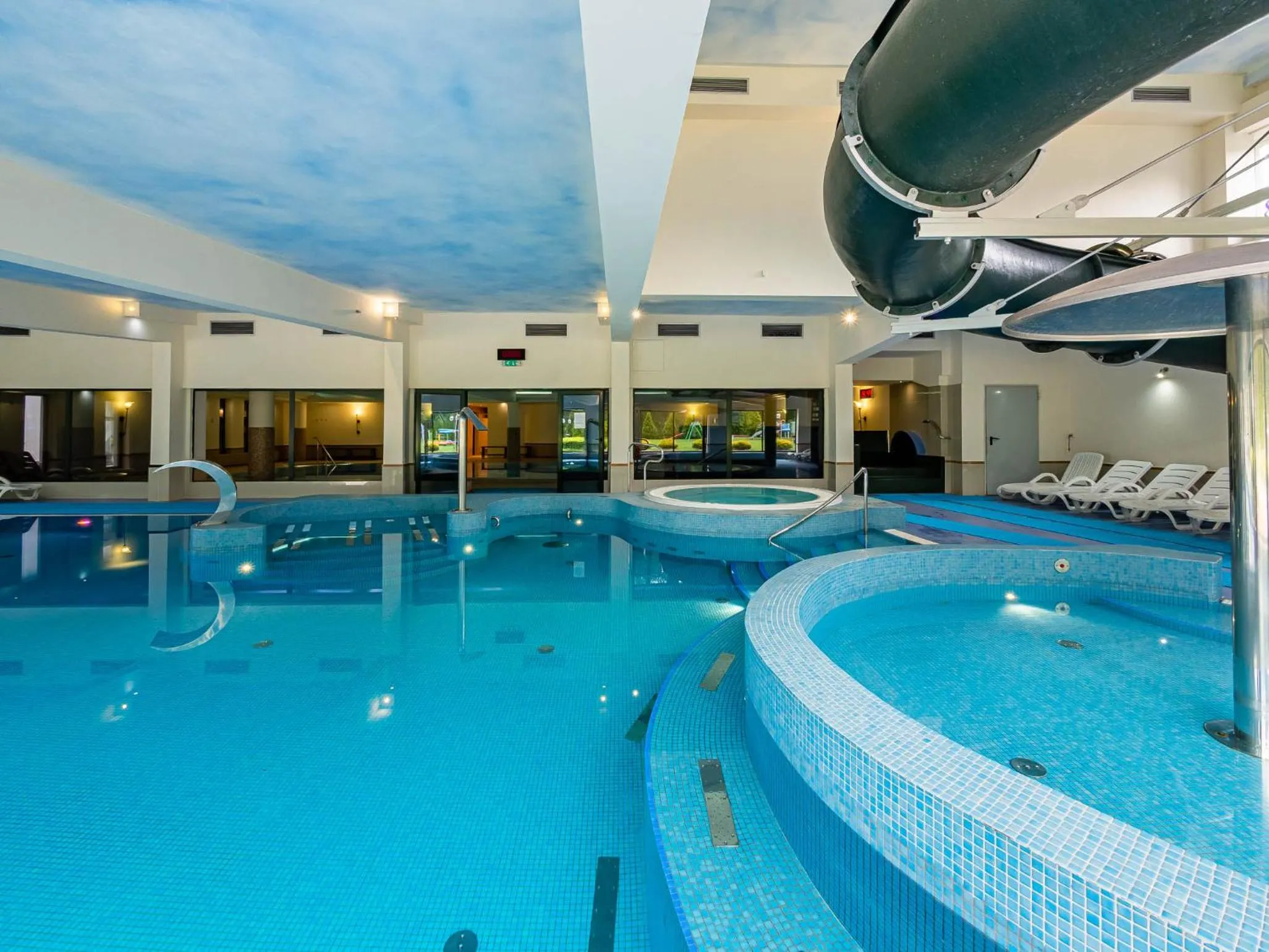 Swimming pool in Hotel Villa Verde Congress & Spa