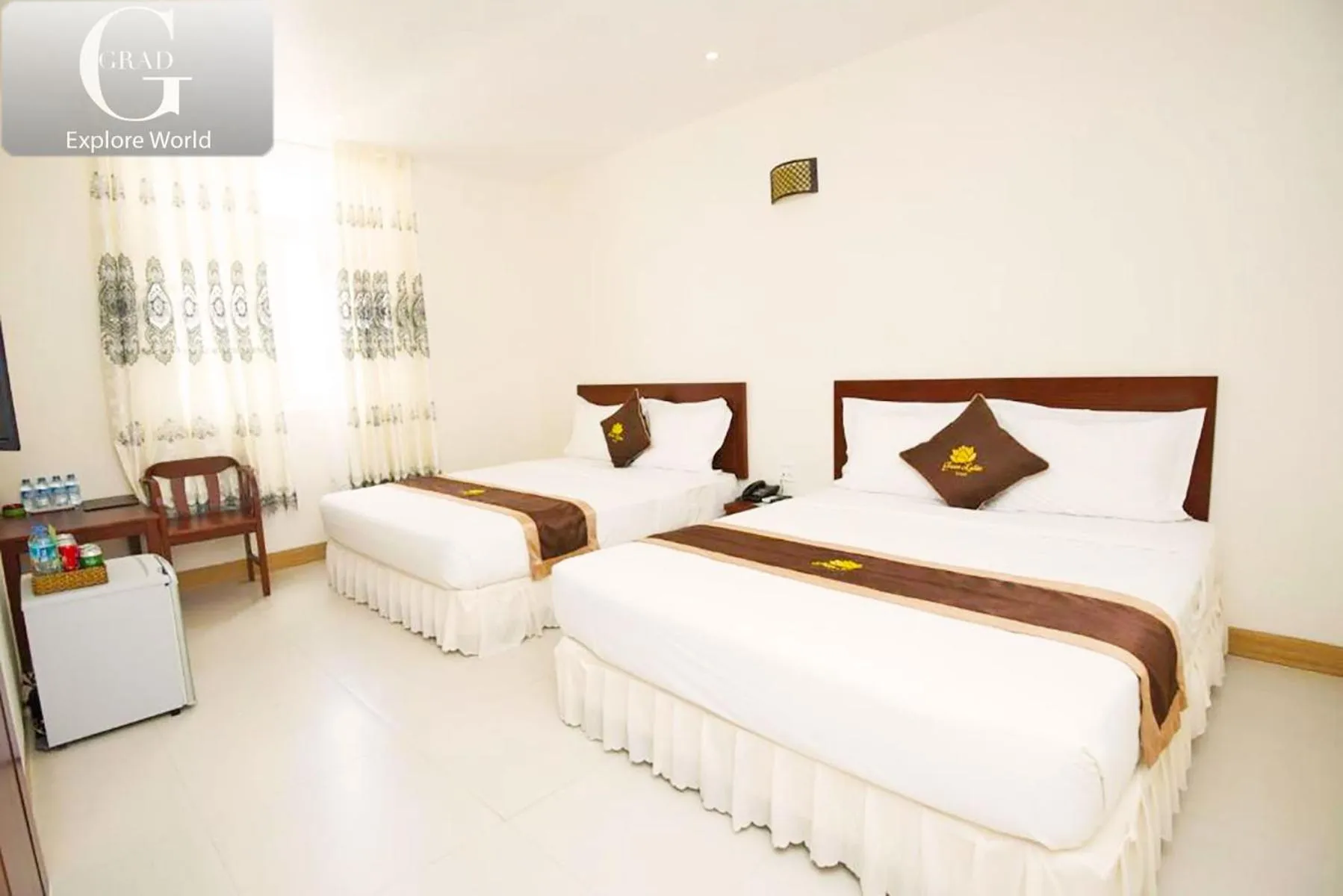 Bed in Bong Sen Xanh Hotel