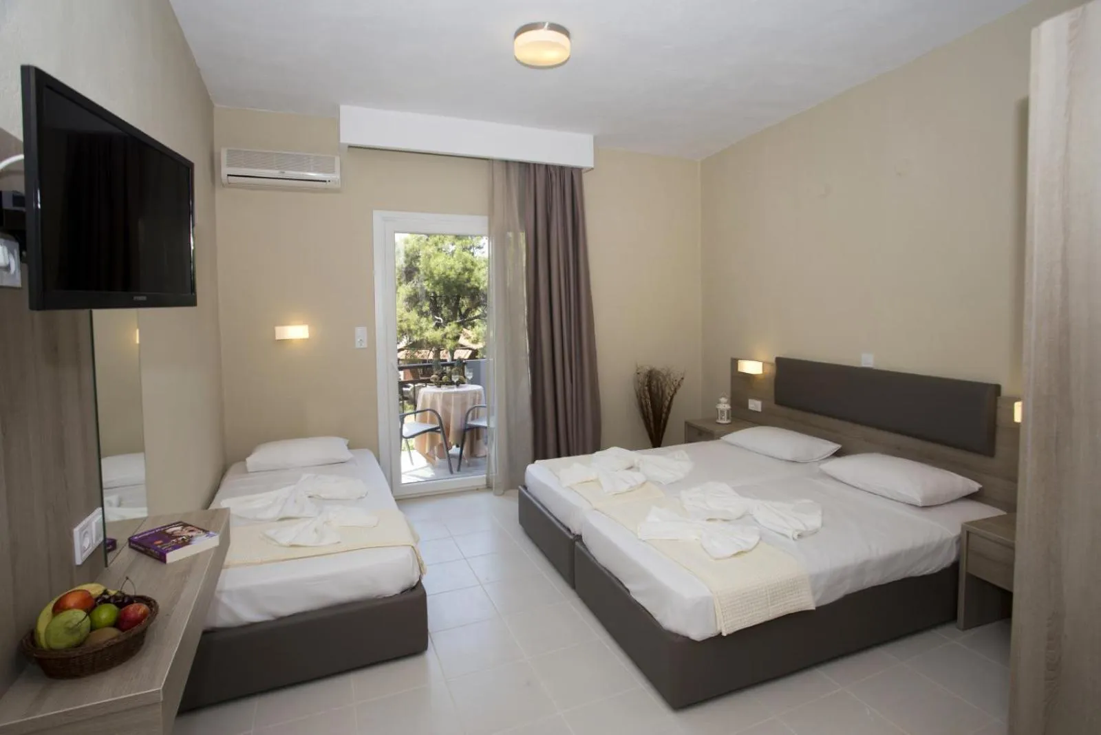 Bed in Hotel Sirines Complex