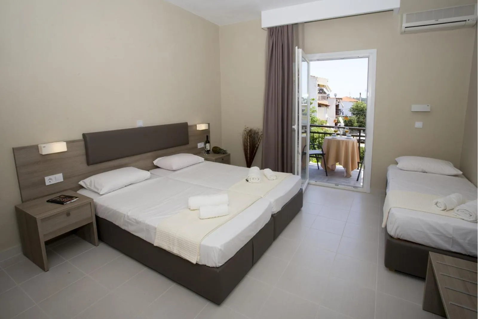 Bed in Hotel Sirines Complex