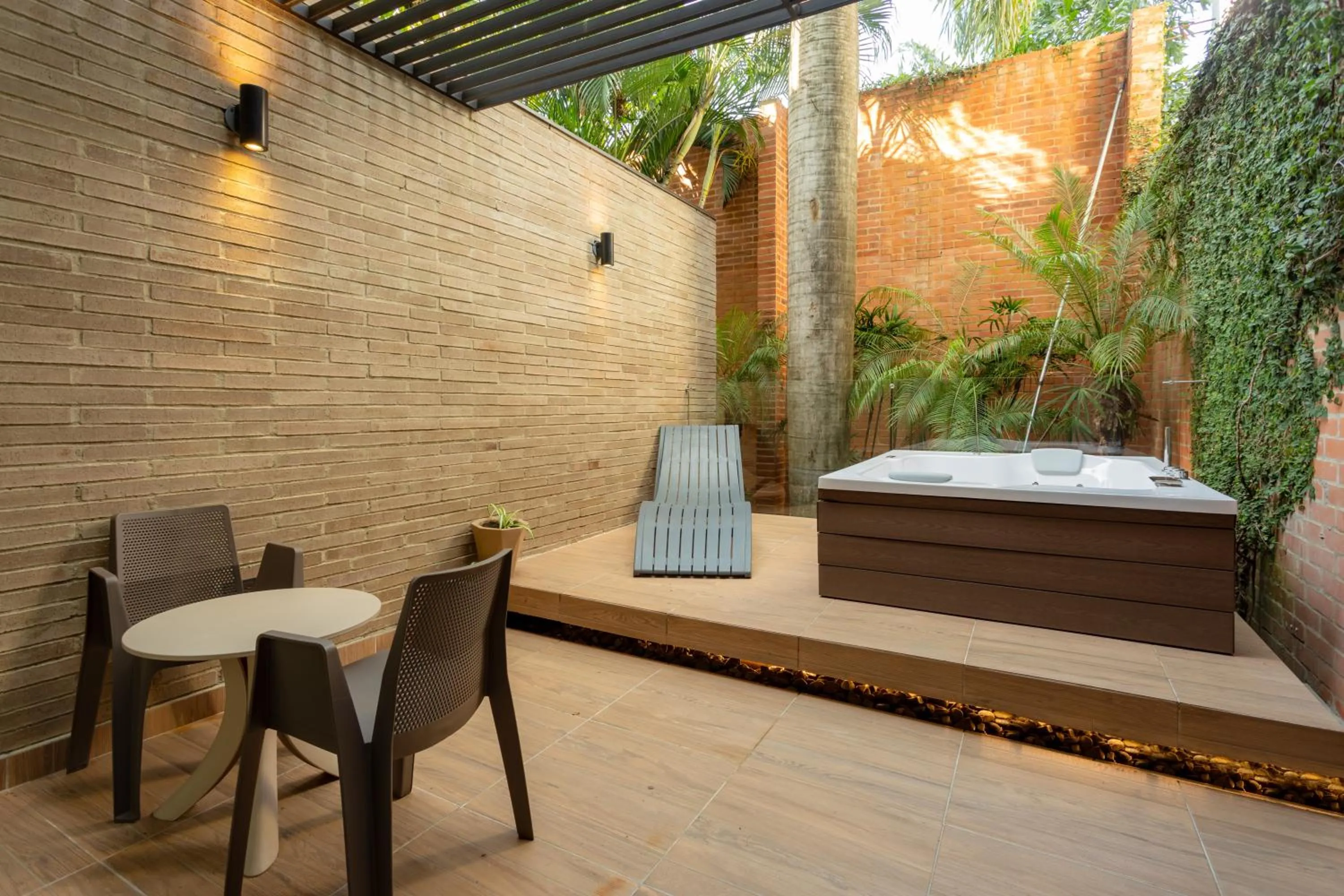 Hot Tub in Alko Hotel Integrado