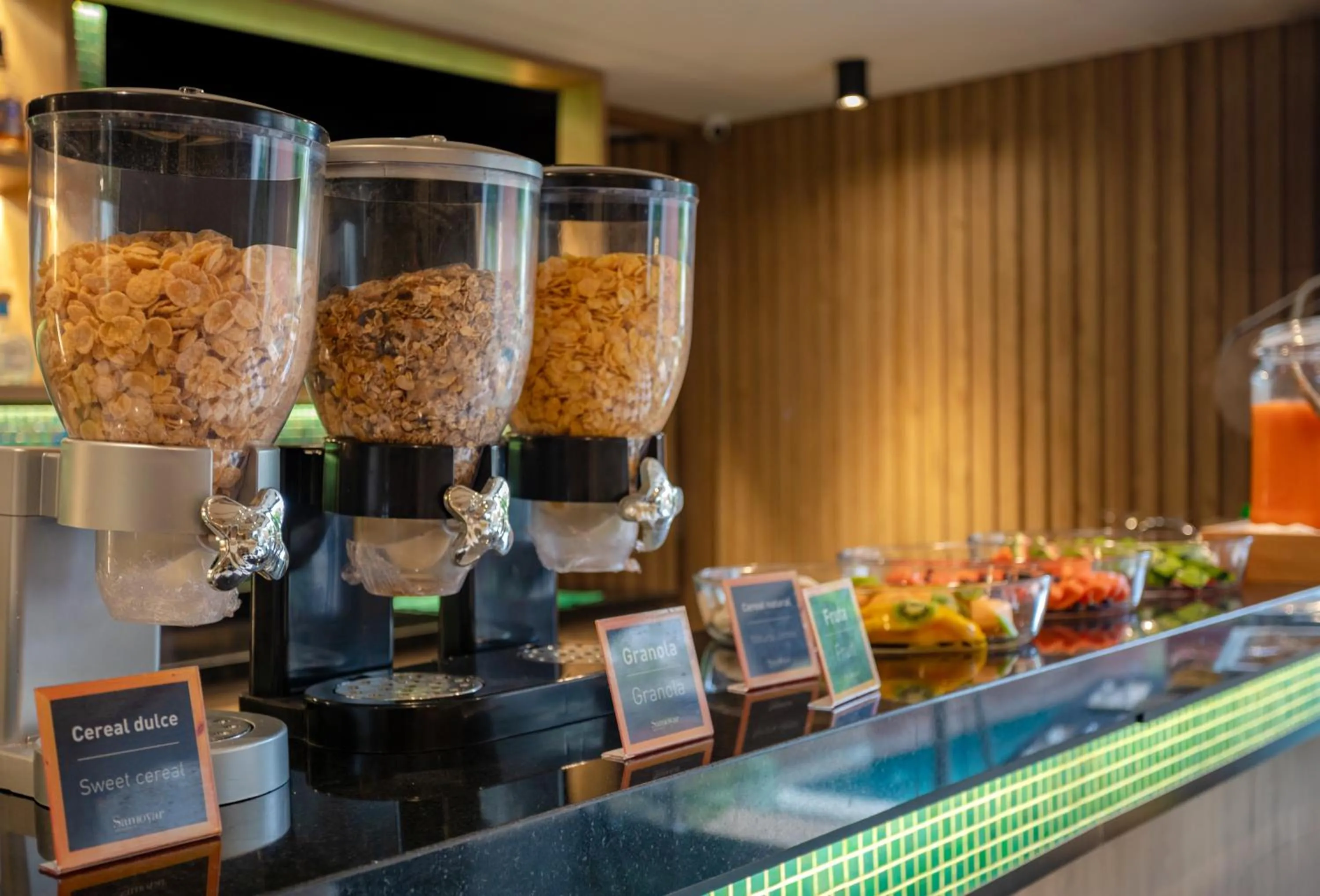 Breakfast in Alko Hotel Integrado