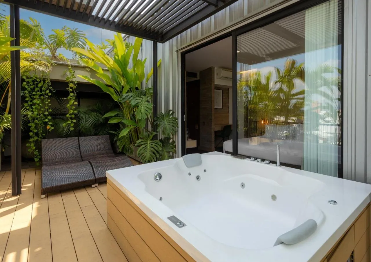 Bath in Alko Hotel Integrado