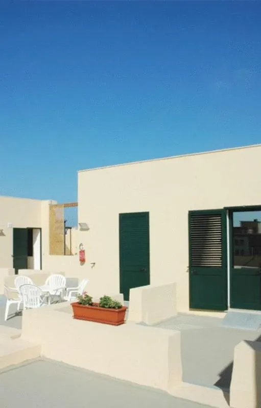 Facade/entrance in Palazzo Serraino Residence