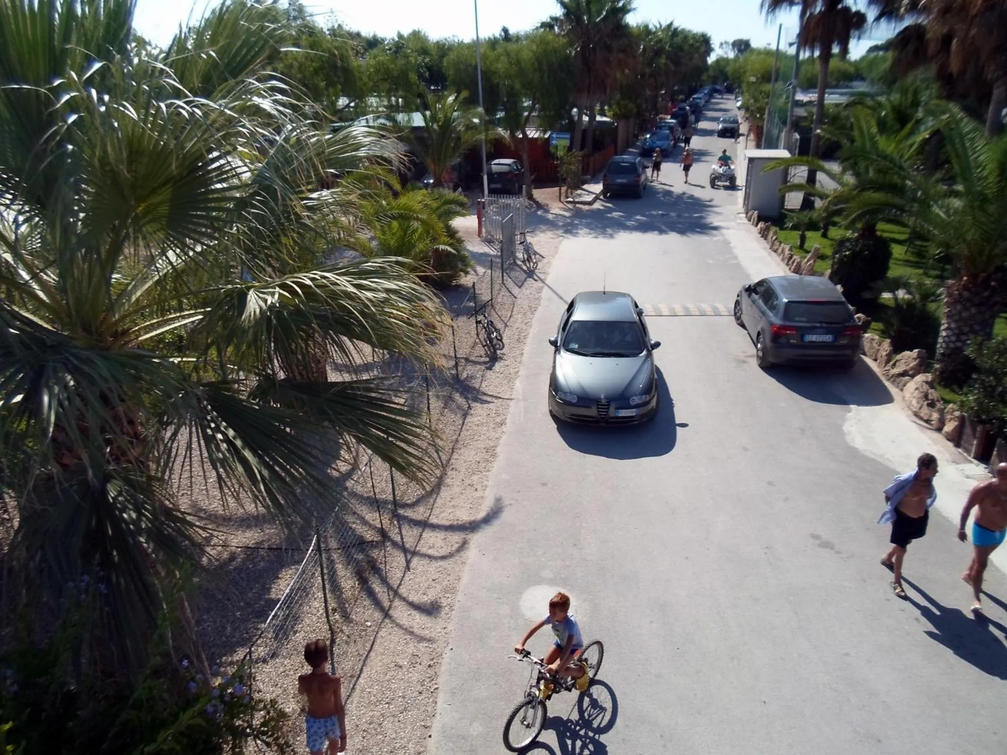 Street view in Kamemi Village & Camping