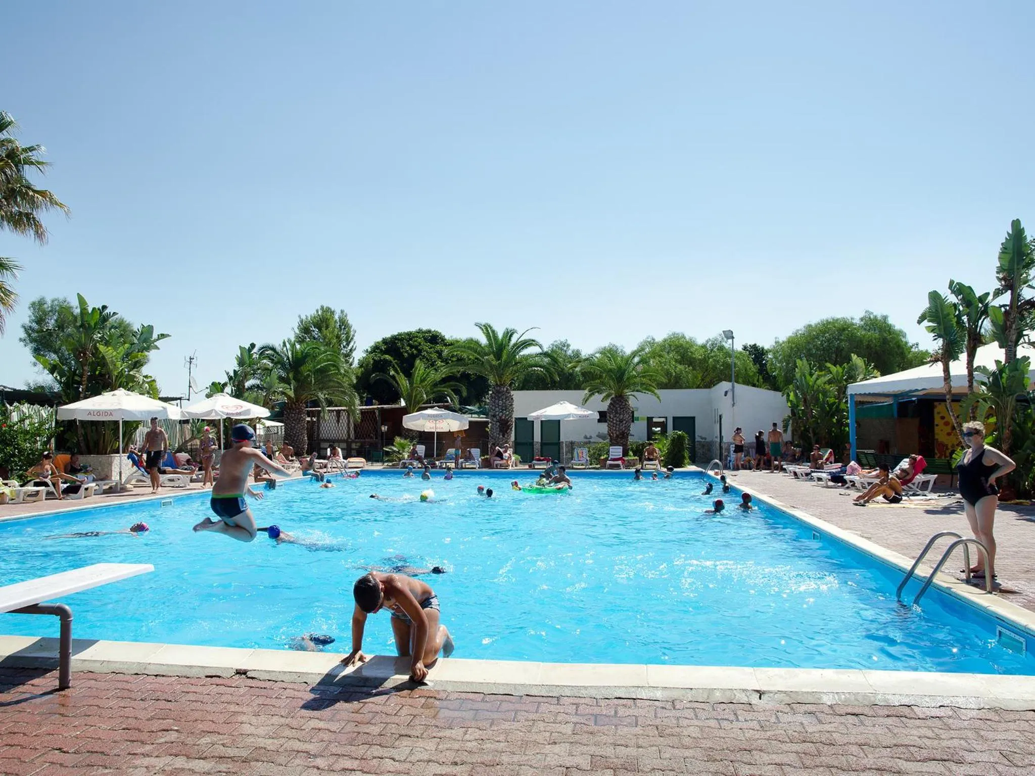 Swimming pool in Kamemi Village & Camping