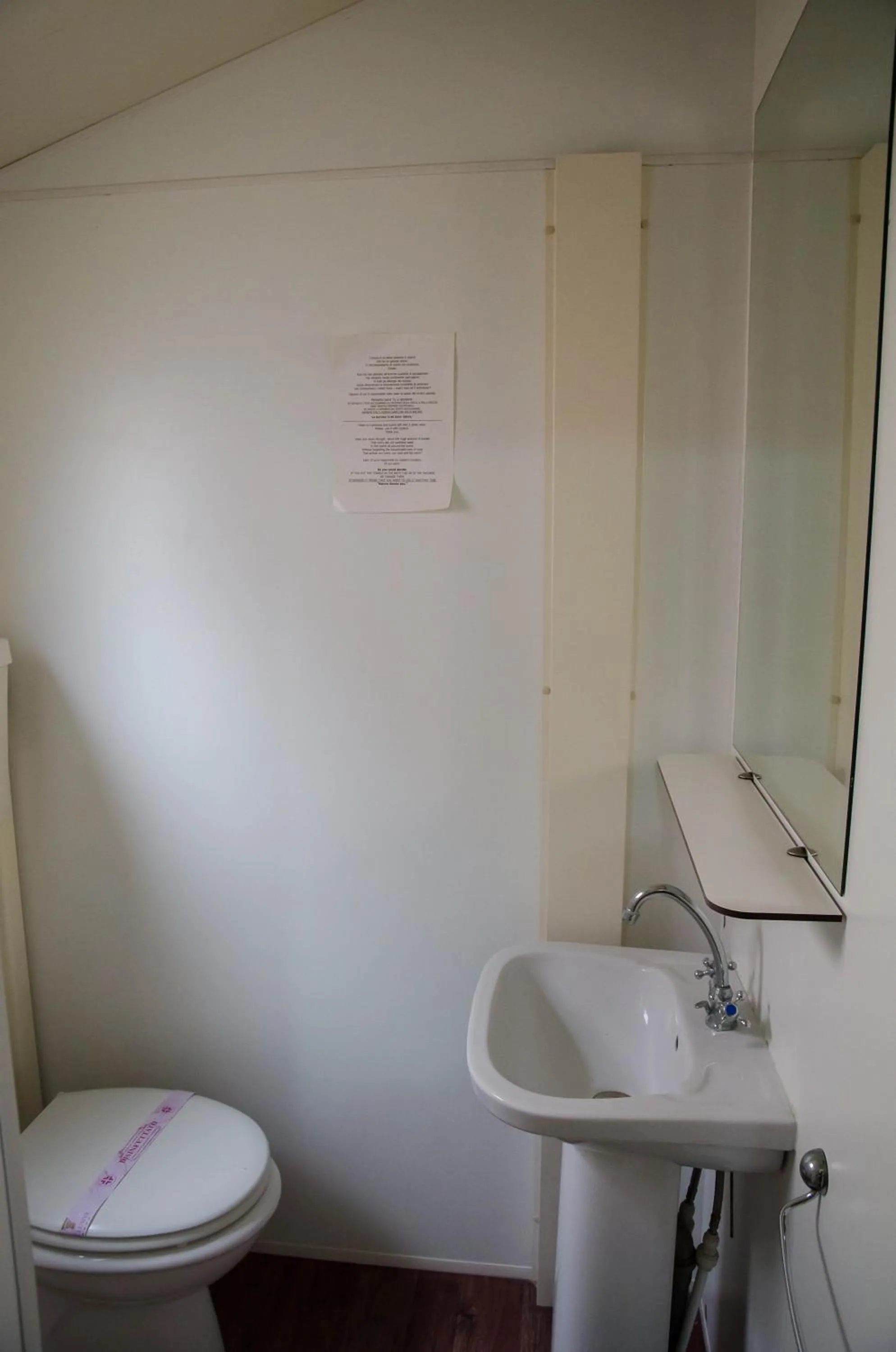 Bathroom in Kamemi Village & Camping