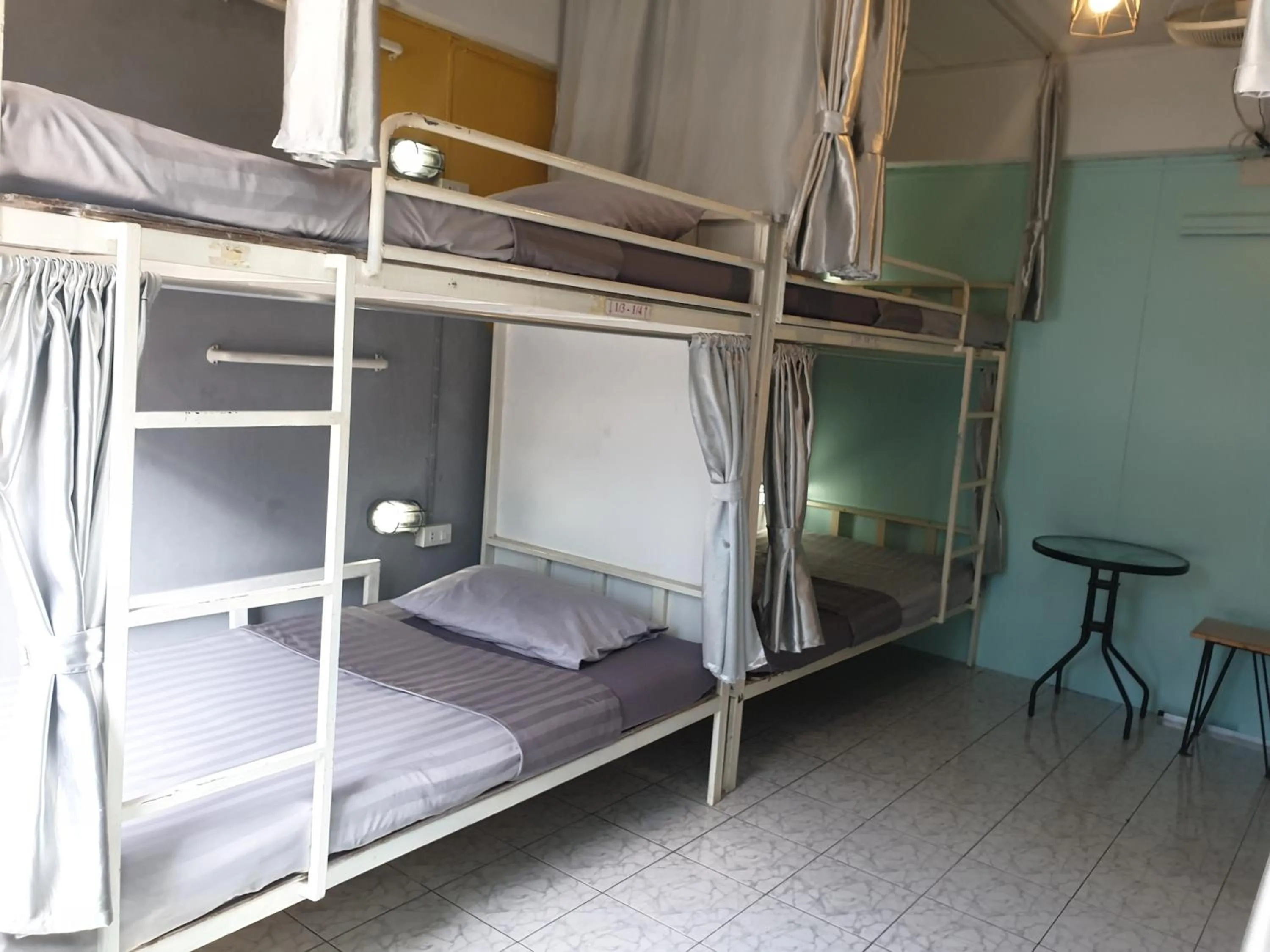 Bed in U2 & i-smile Hostel