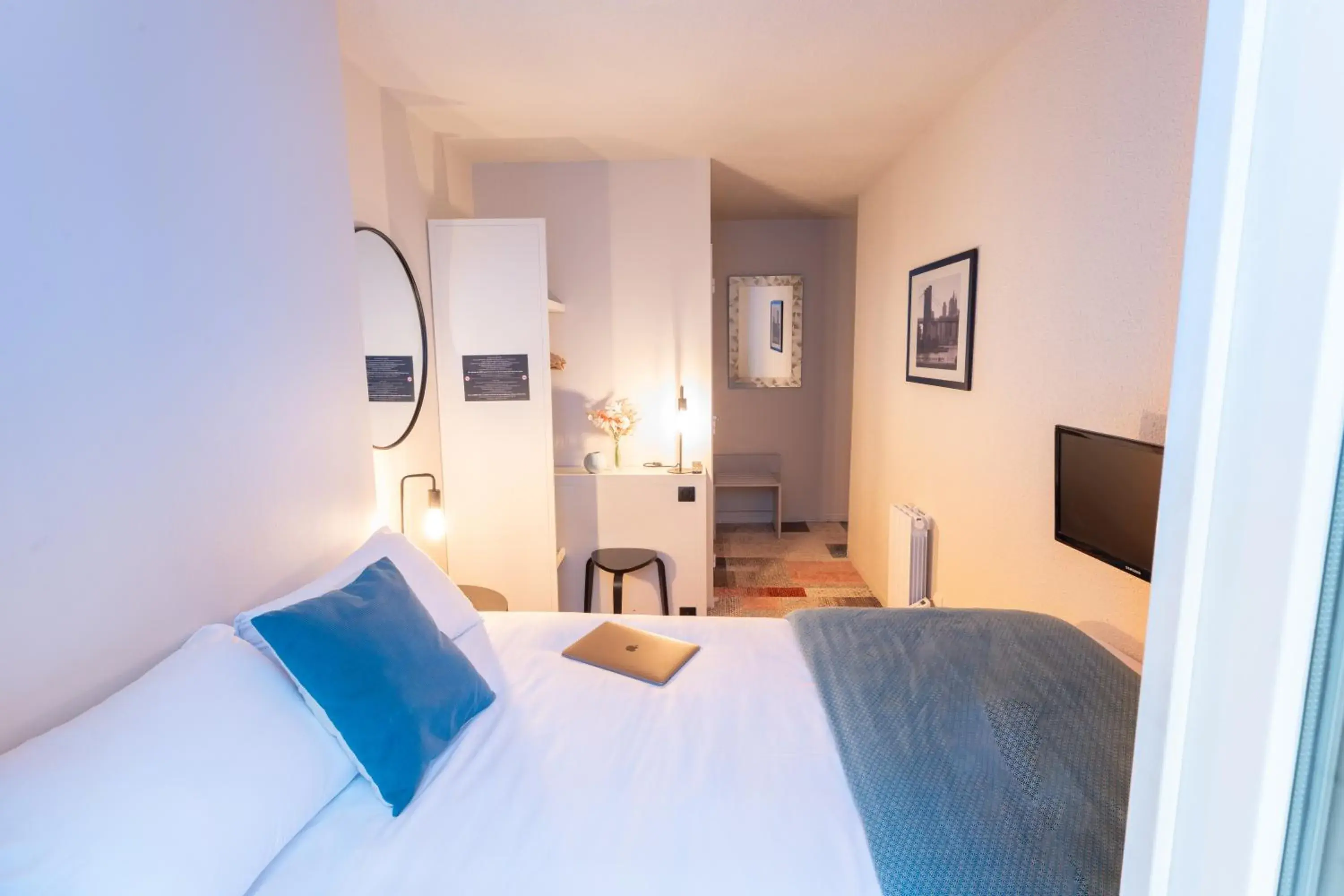 Bed in Hôtel du Théâtre - Hypercentre Bed in Hôtel du Théâtre - Hypercentre