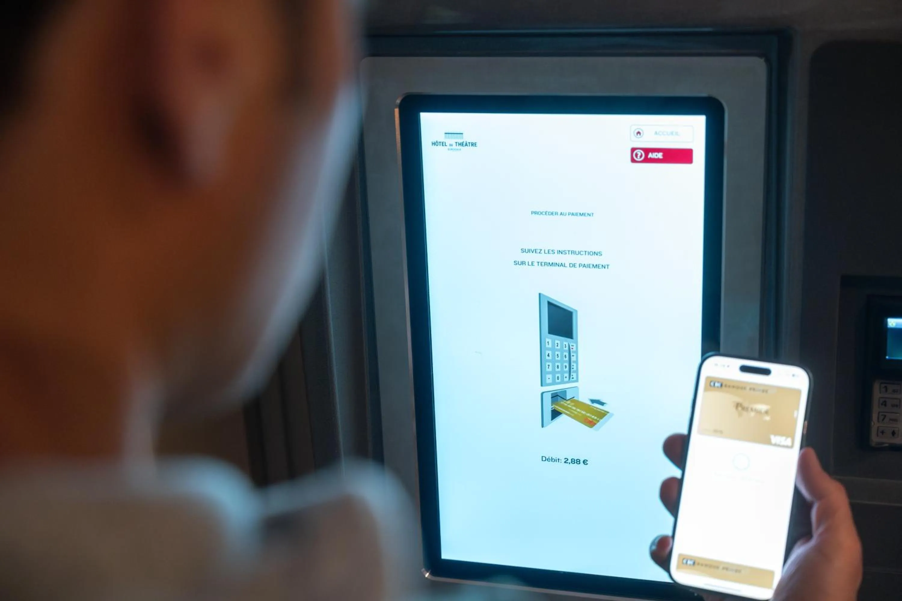 Facade/entrance in Résidence du Théâtre