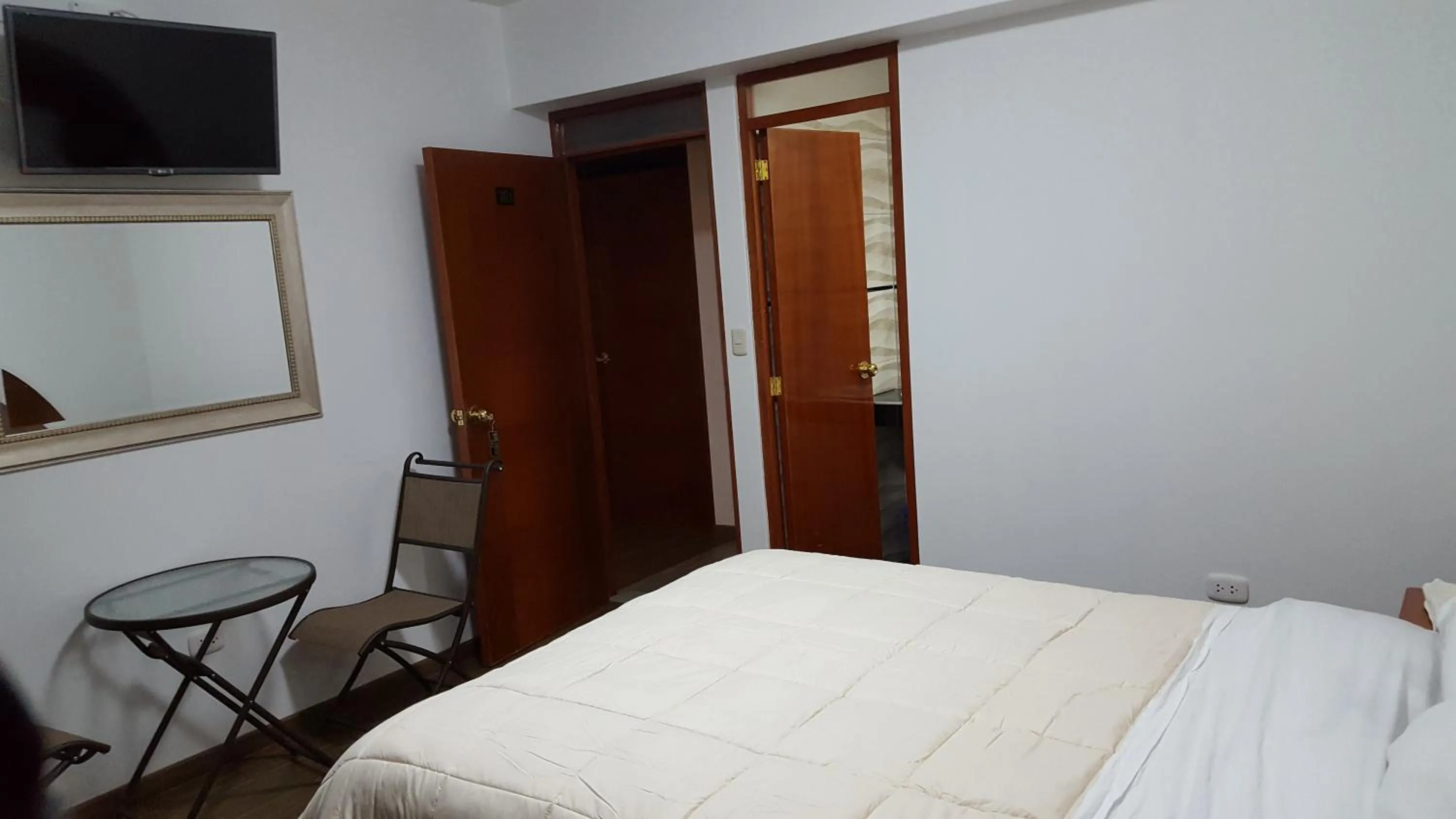 Bed in Hotel Shelter