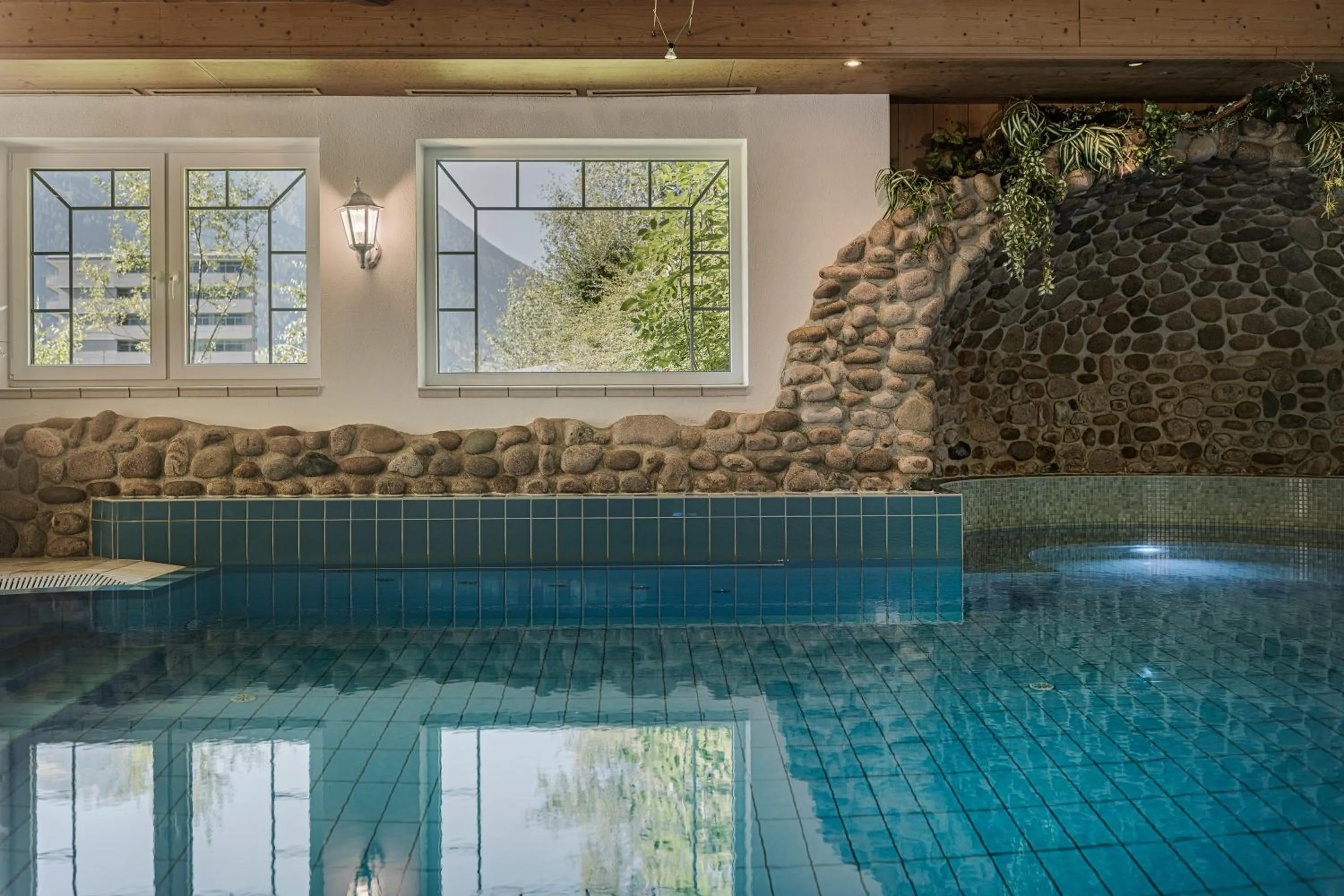 Swimming pool in Biohotel Rastbichlhof