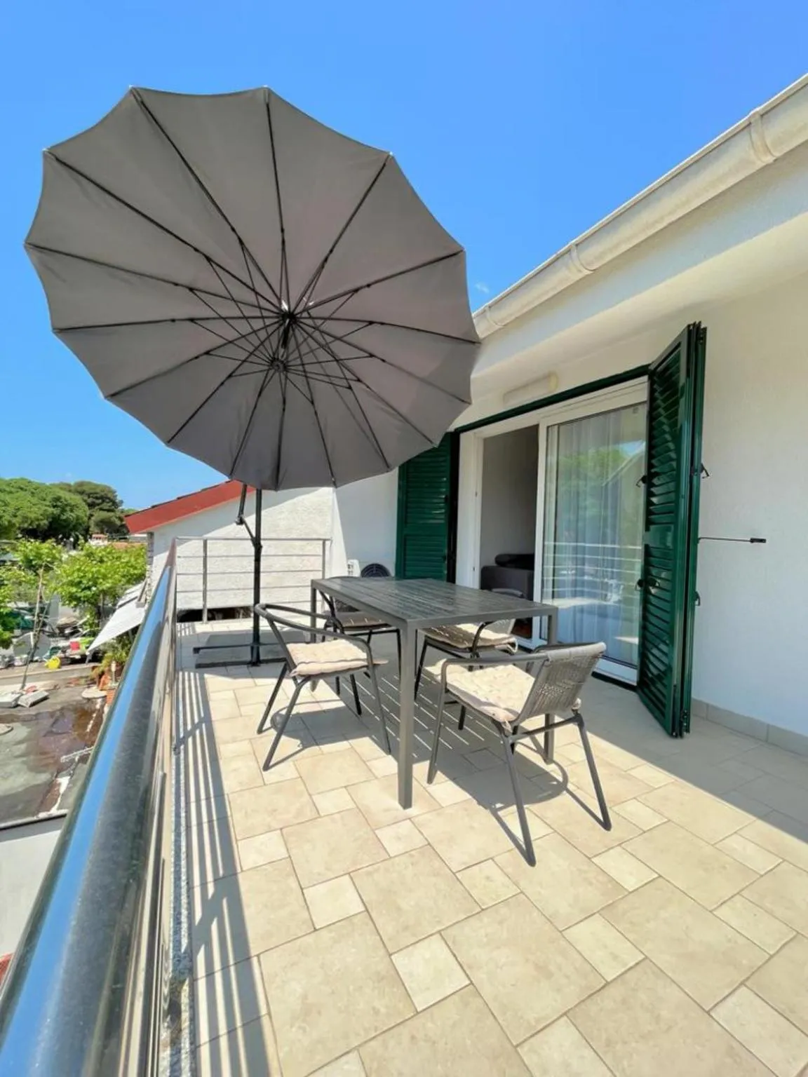 Balcony/Terrace in Lemon Tree Apartments