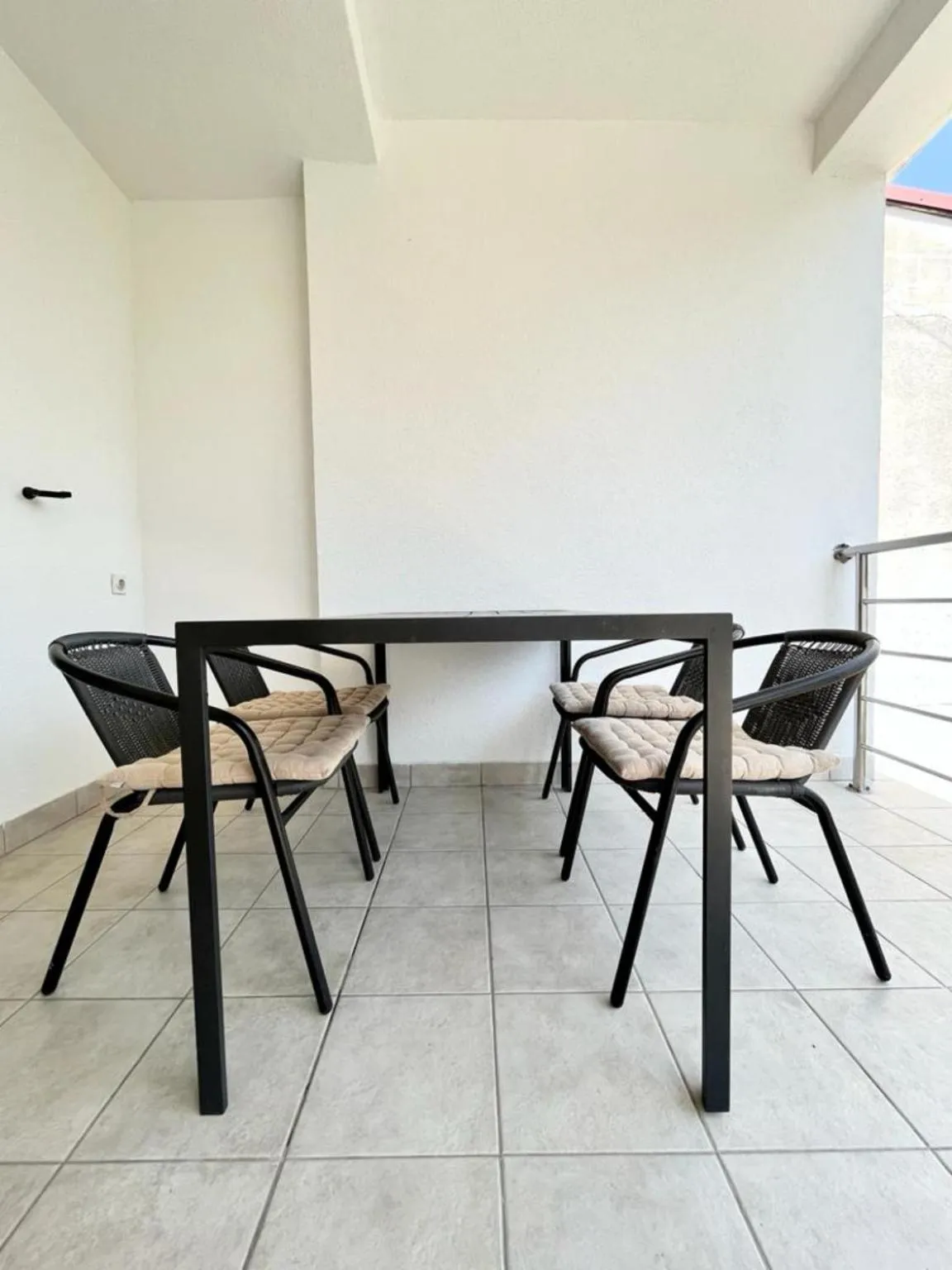 Balcony/Terrace in Lemon Tree Apartments